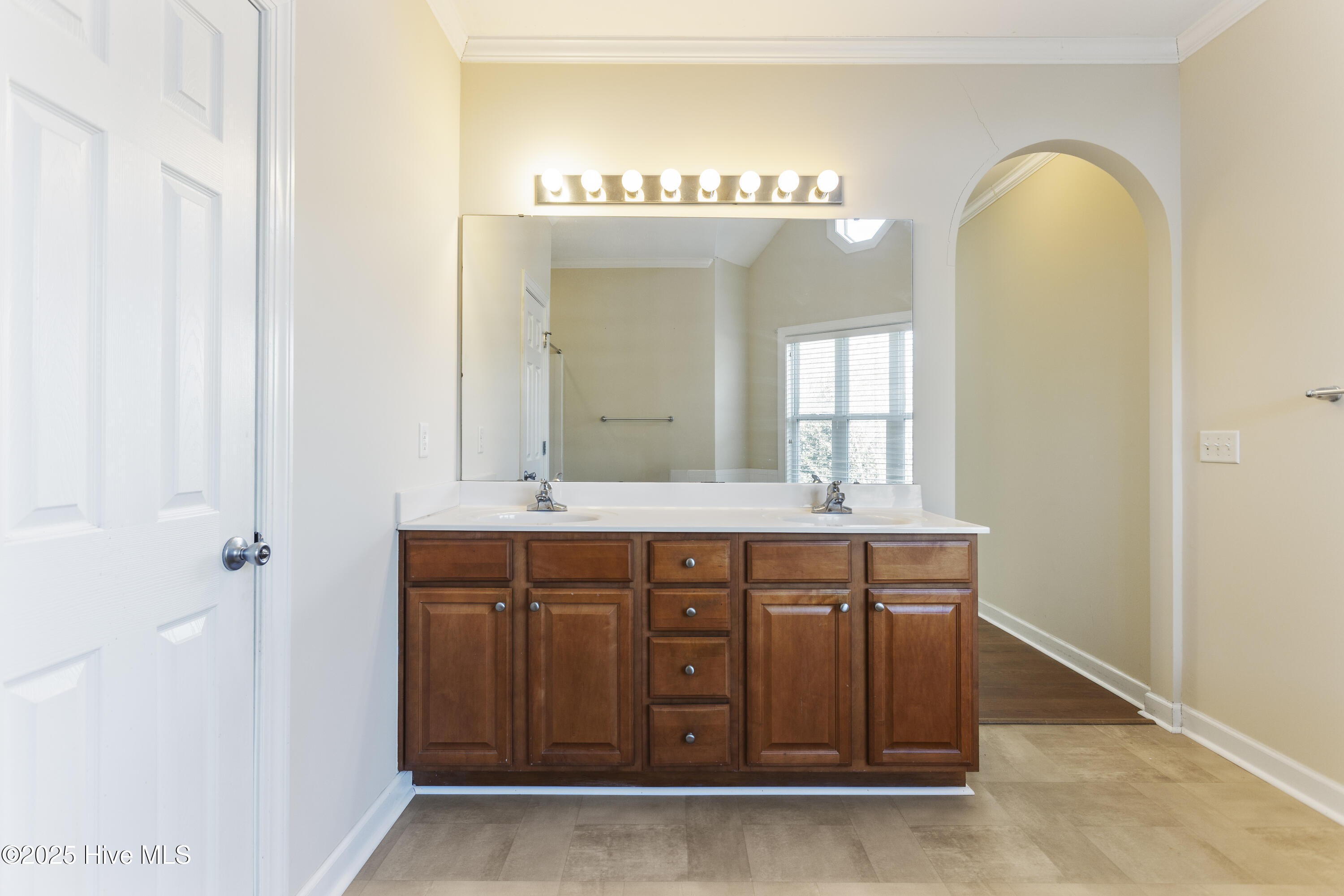 100486199 | Photo 29