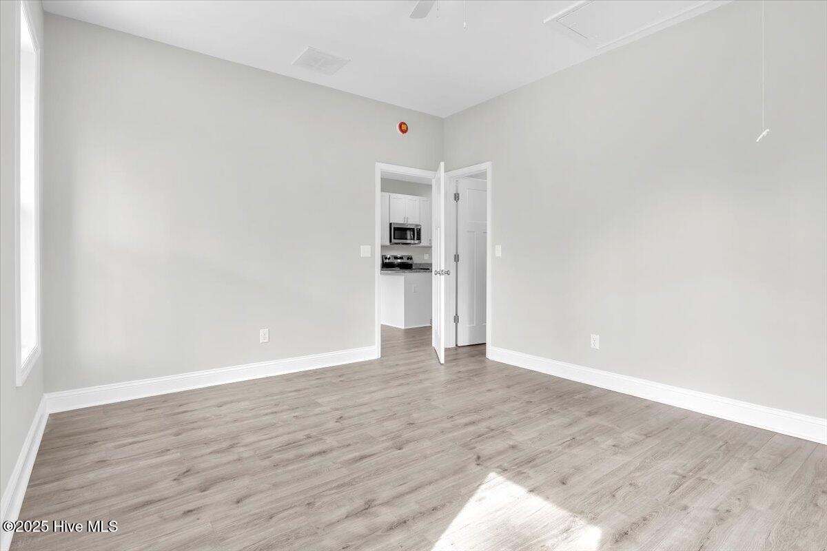 100525467 | Photo 17