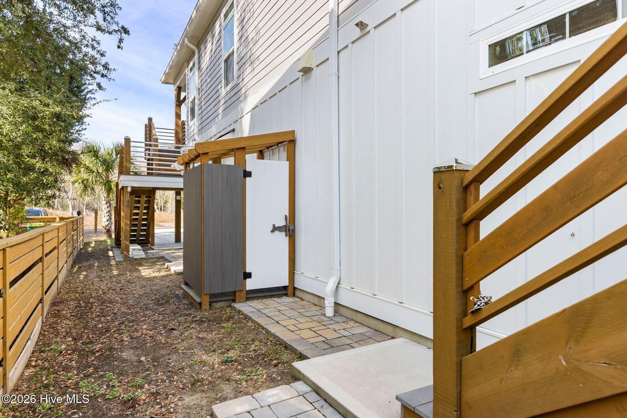 100551574 | Photo 79