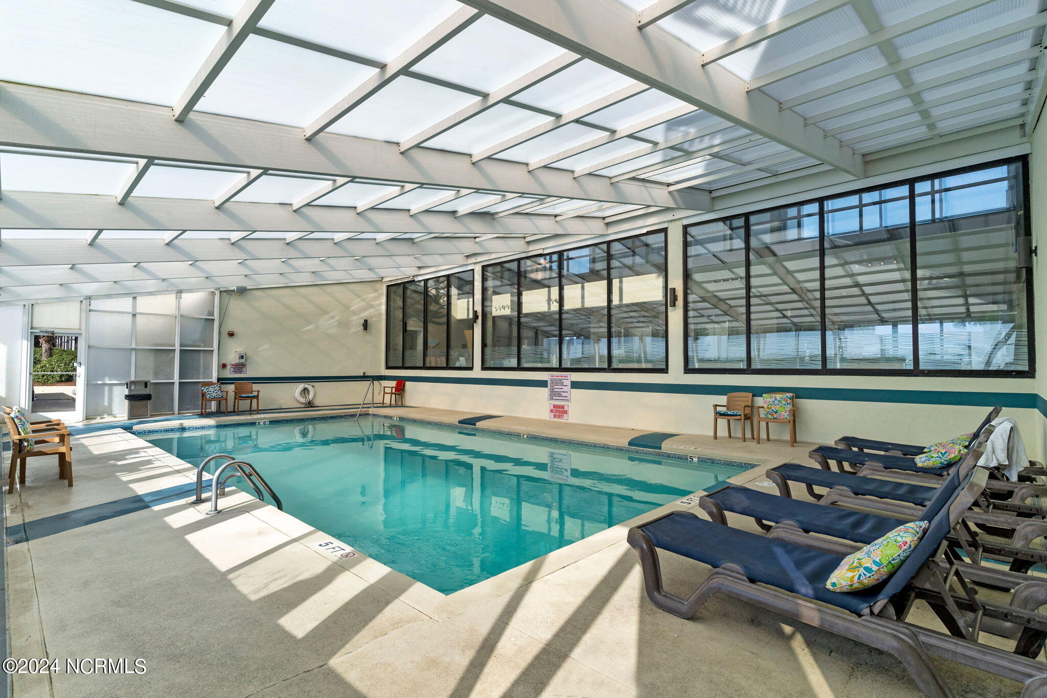 100531312 | Photo 33