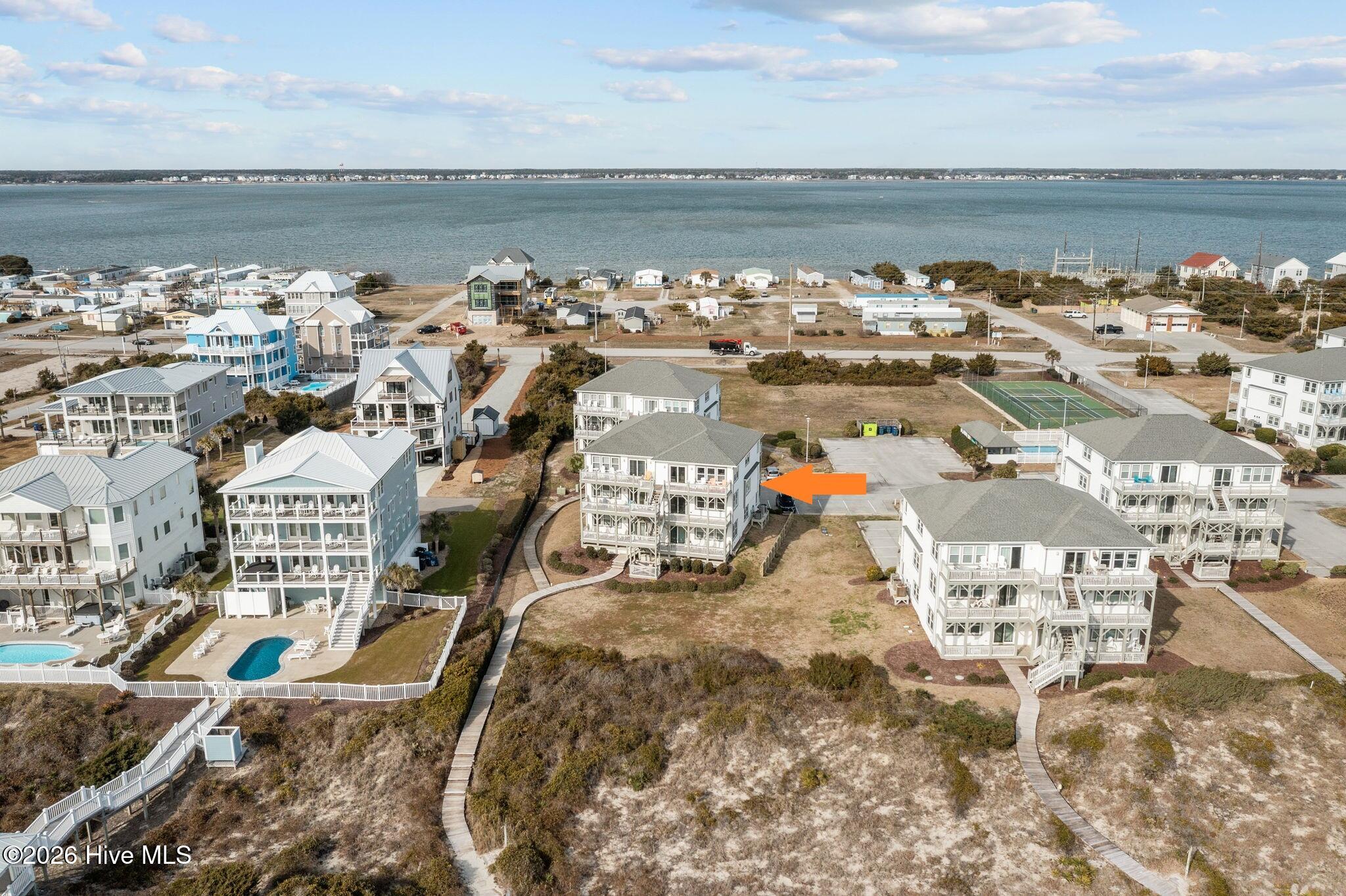 100552936 | Photo 36