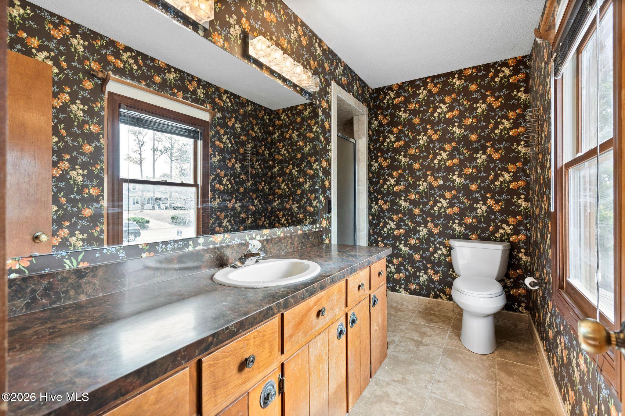 100555910 | Photo 36