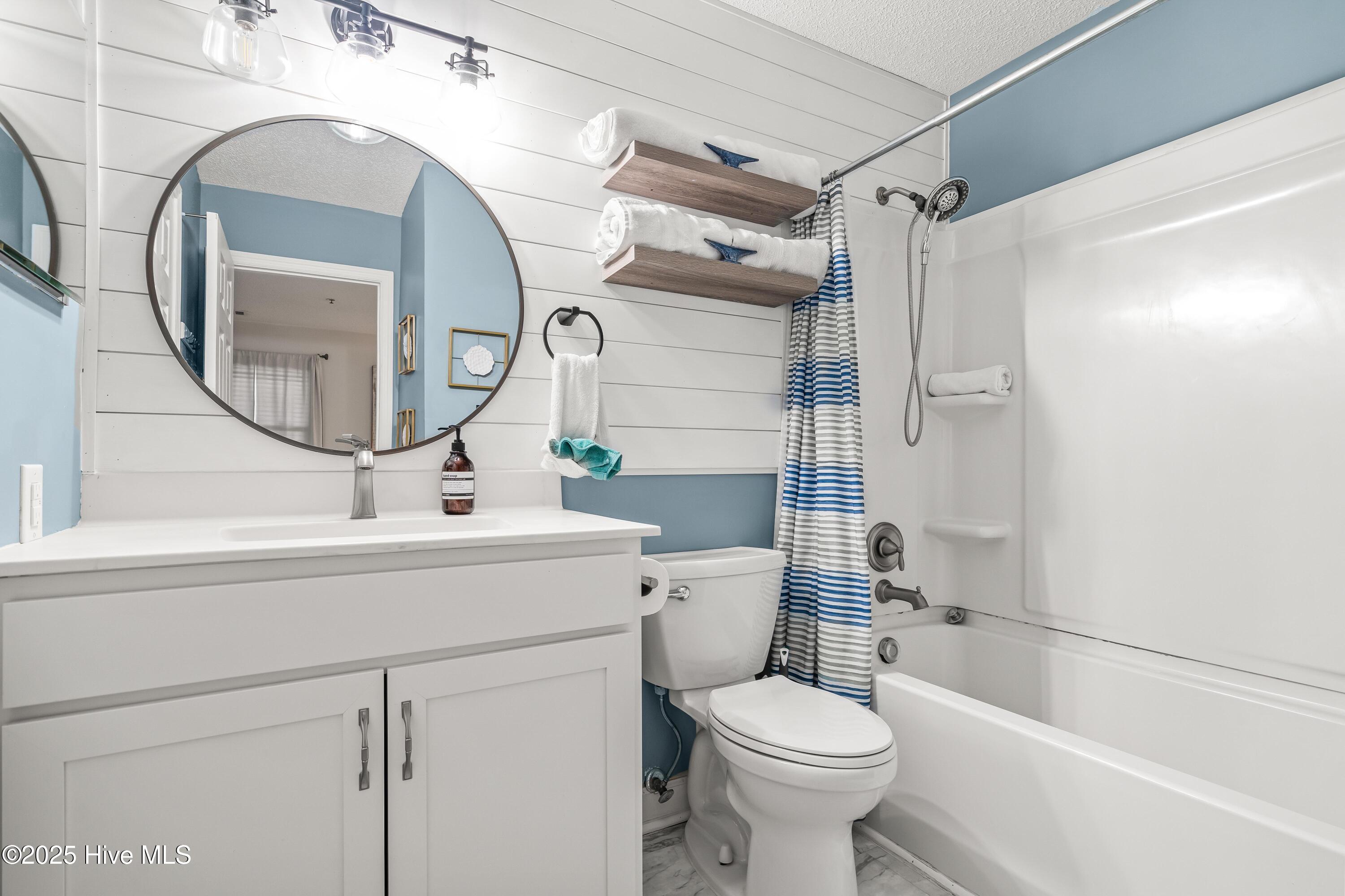 100543136 | Photo 22