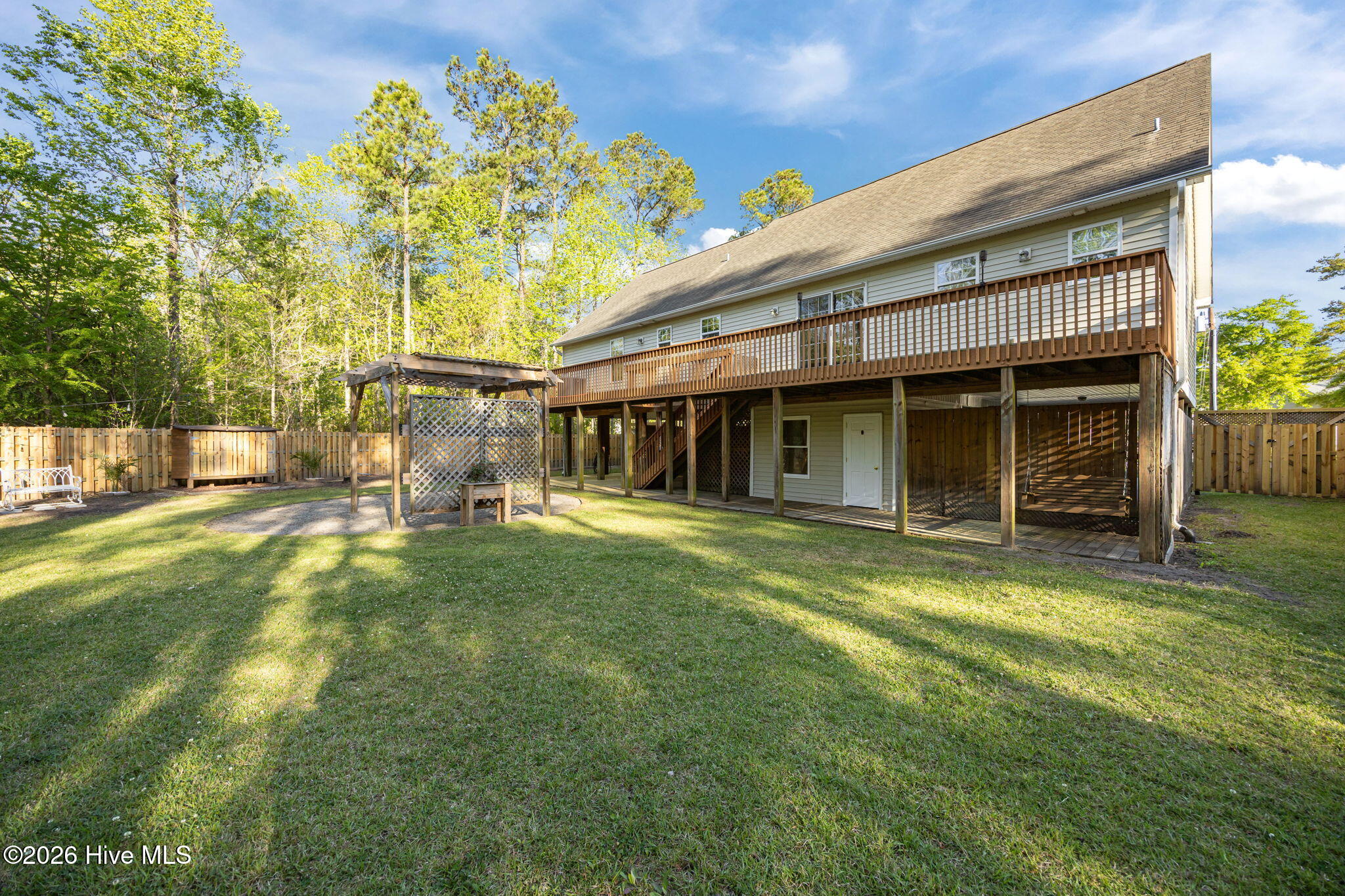 100564597 | Photo 47