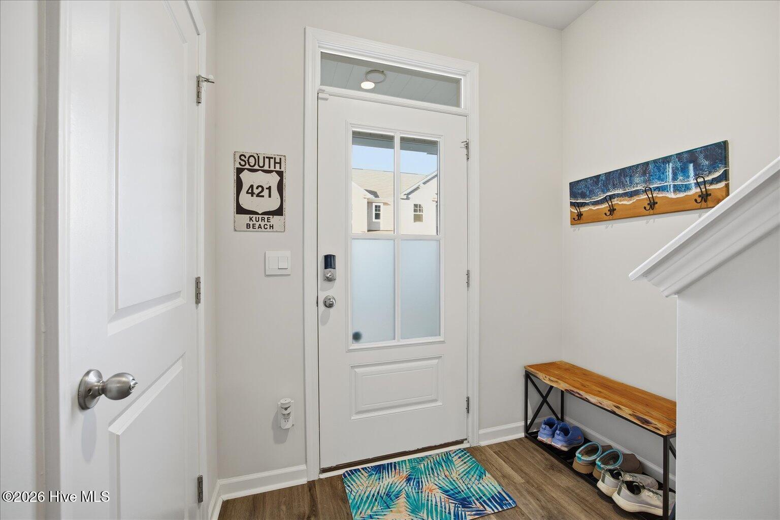 100548049 | Photo 31