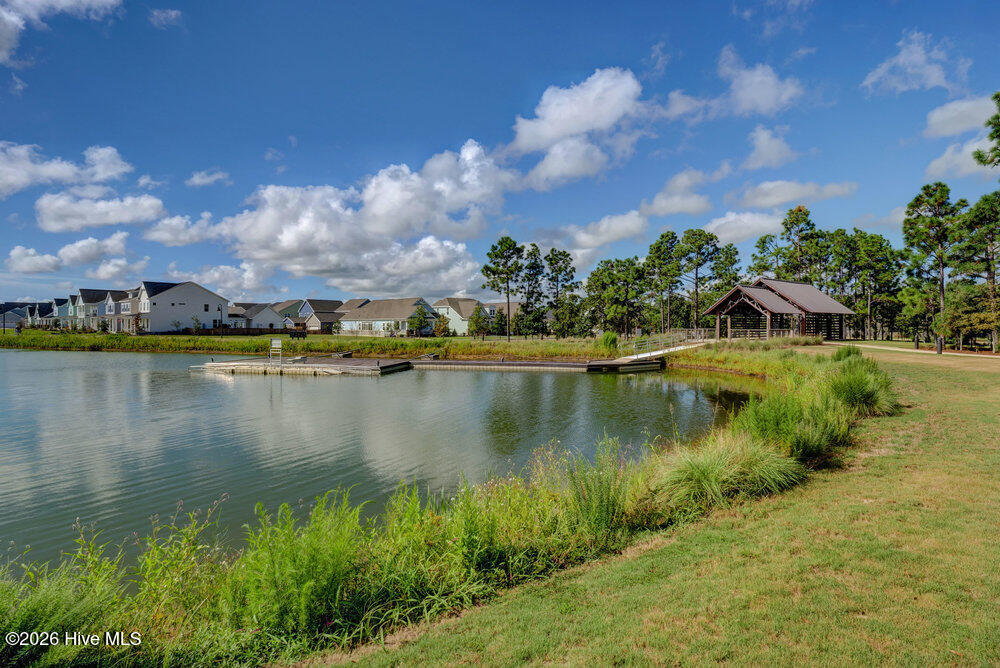 100560920 | Photo 35