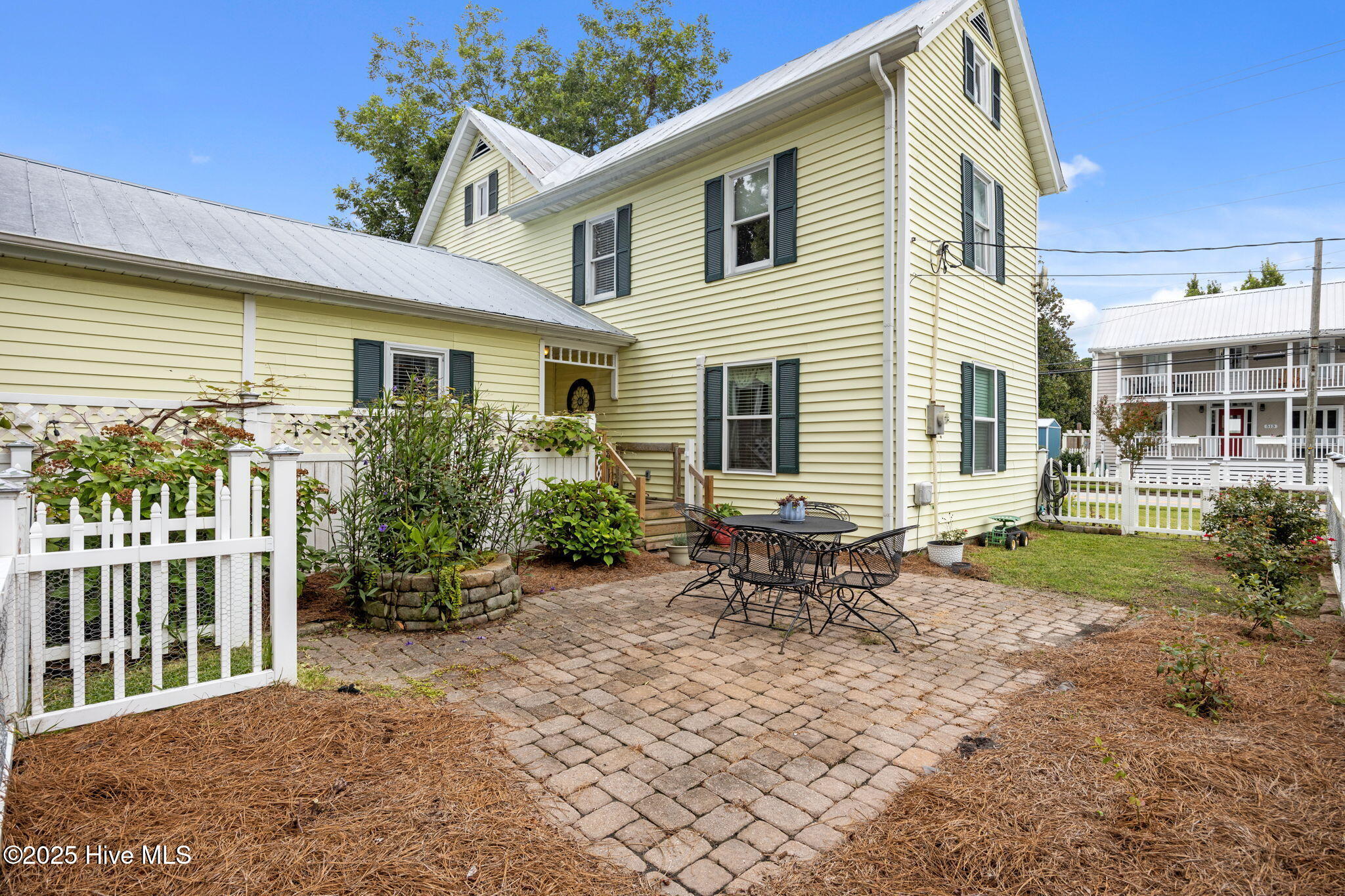 8-web-or-mls-0C0A3305