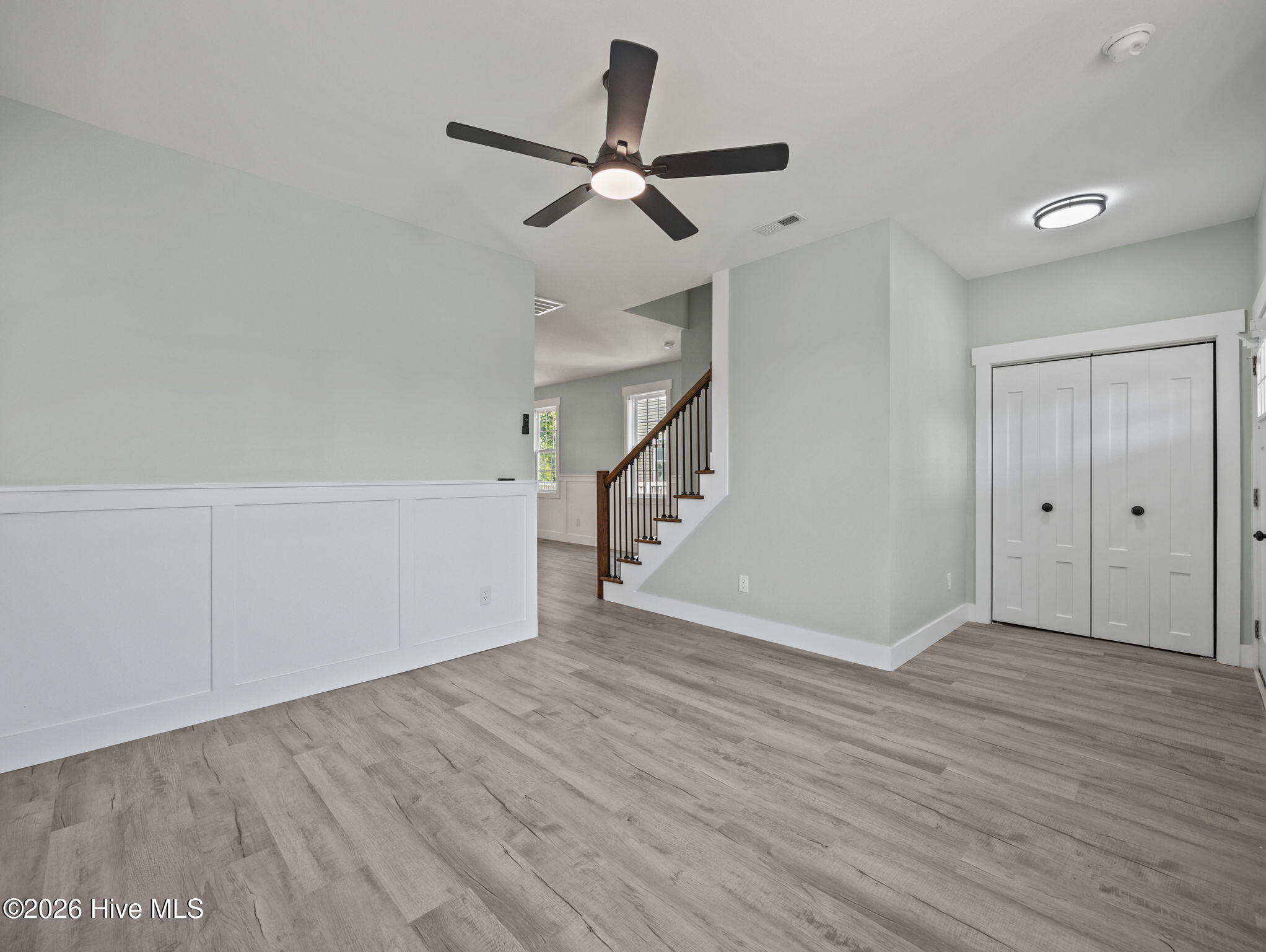 100566341 | Photo 40