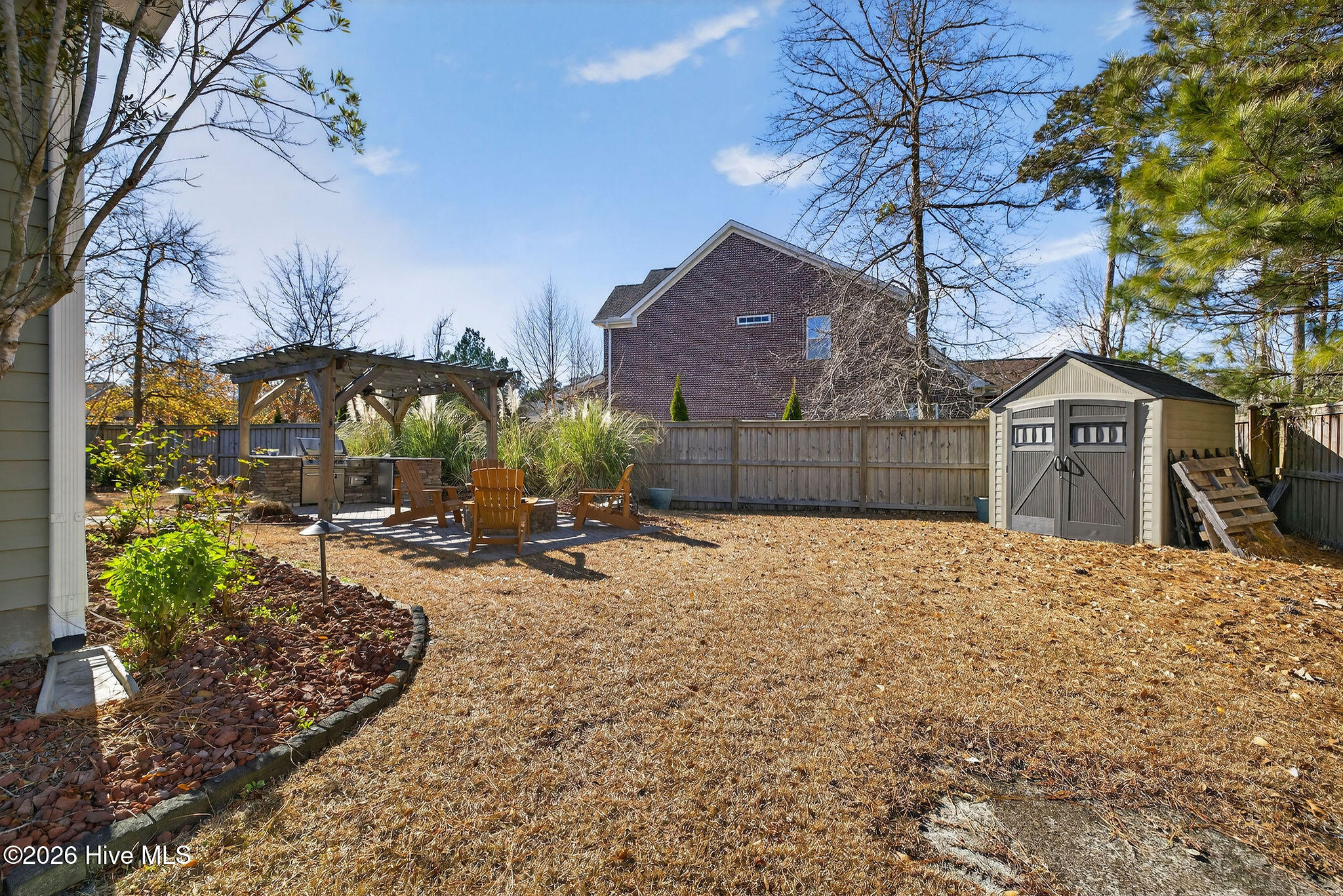 100547189 | Photo 48