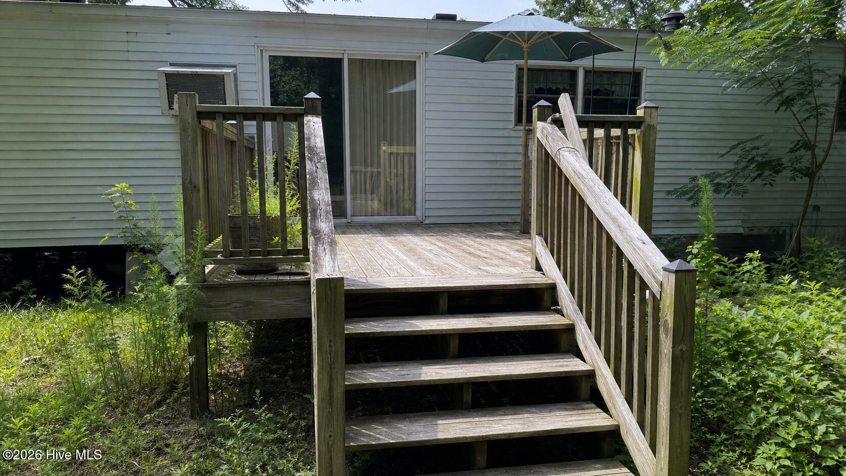 Exterior photo of 9559 Us 17 Highway S, Chocowinity, NC 27817. MLS: 100583822