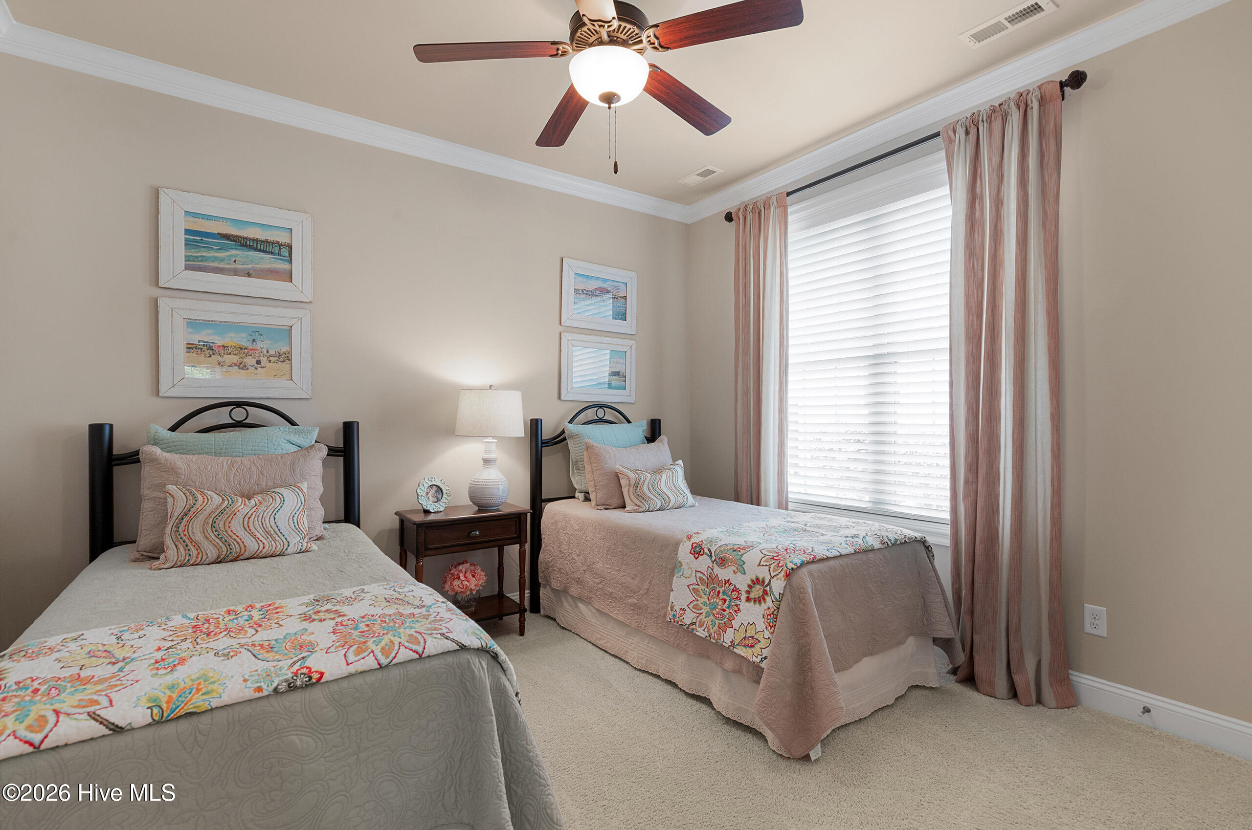 100567107 | Photo 31