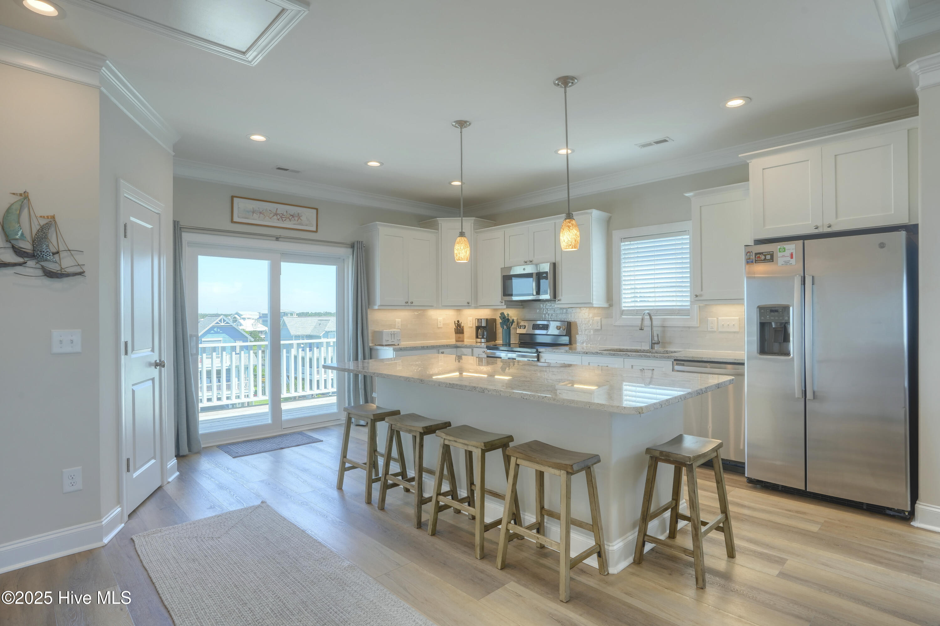 100511165 | Photo 11