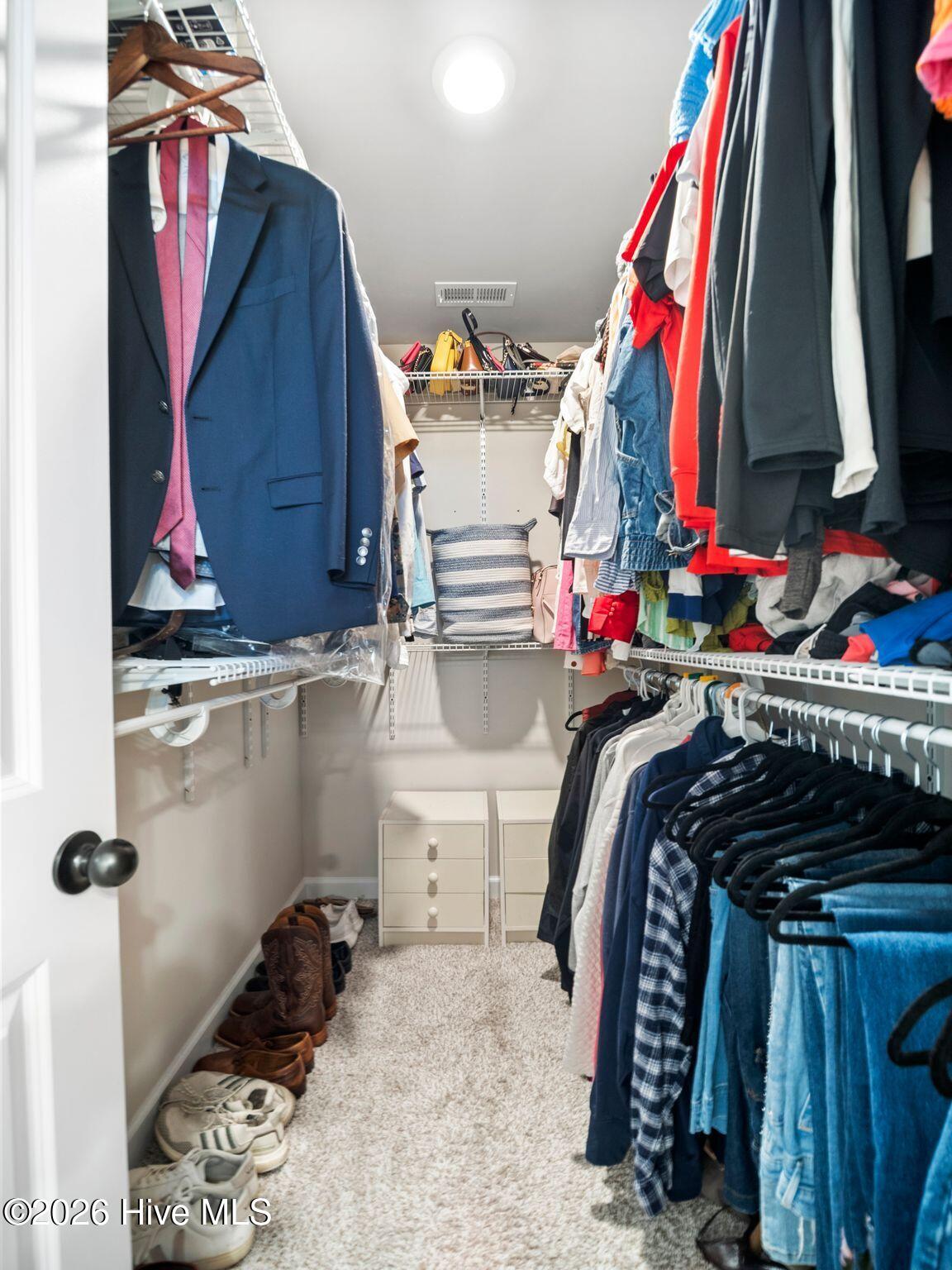 100569954 | Photo 27