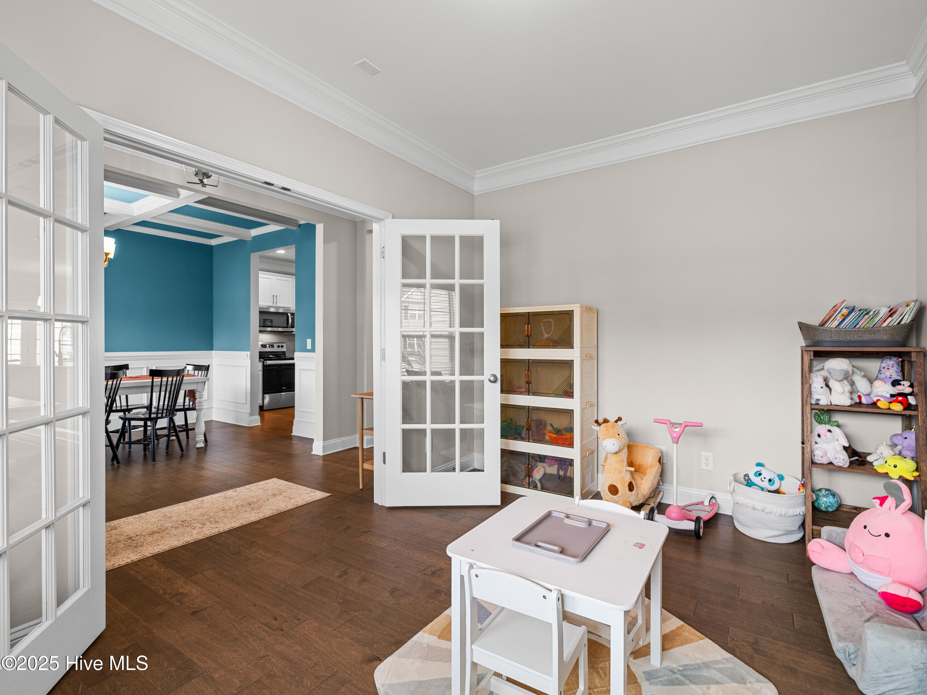 100535765 | Photo 15