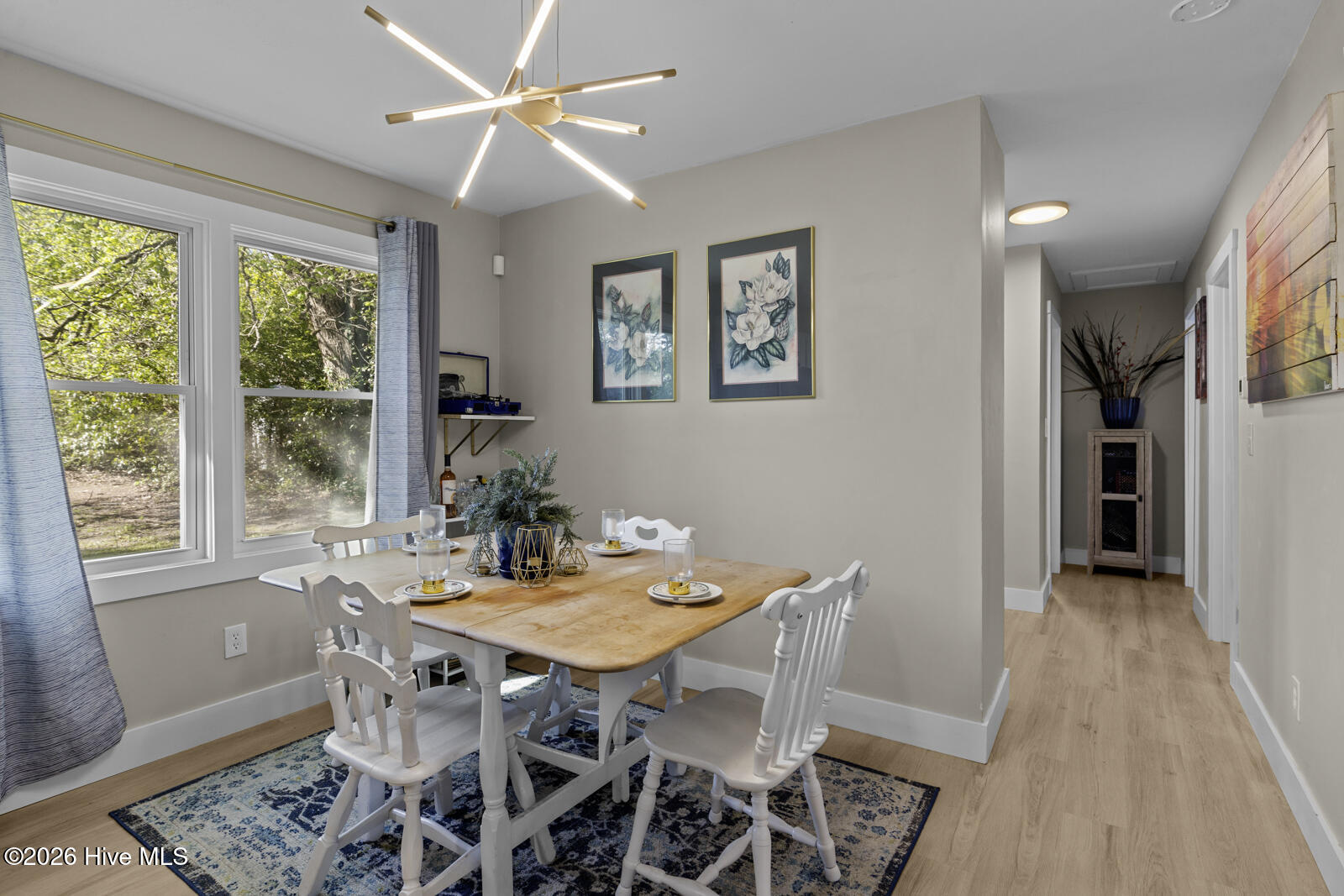 100565644 | Photo 11