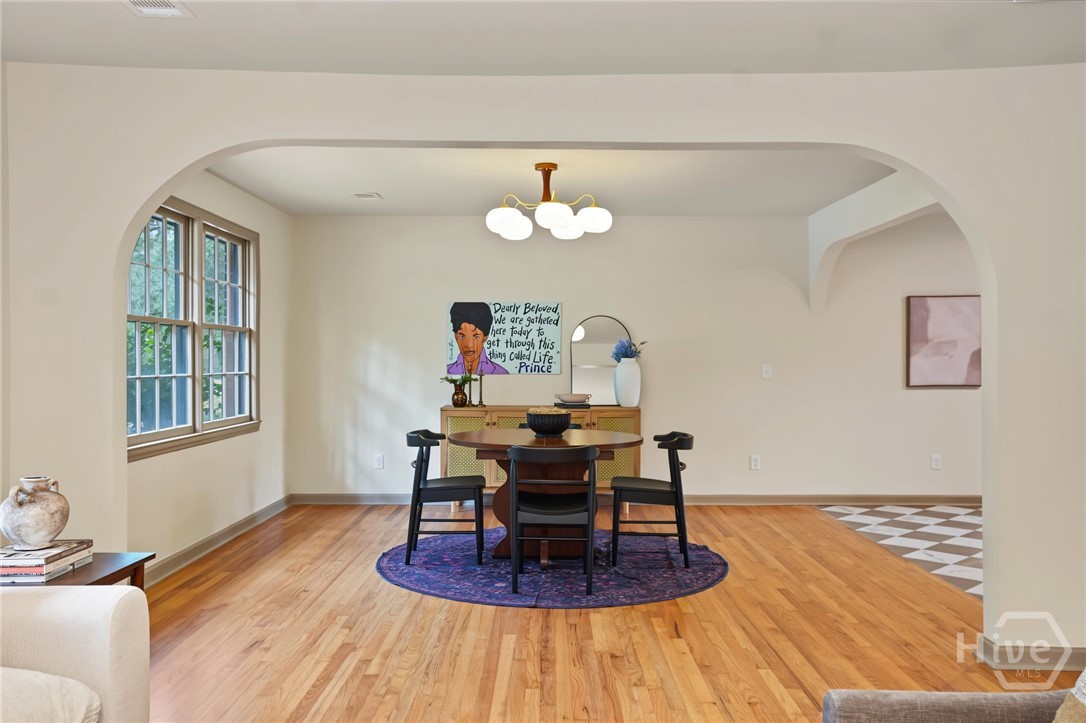 Photo 4 of Single family home for sale at 5706 Lovett Dr, Savannah, GA 31406 | MLS# SA364175 | Listing updated on 2026-10-30