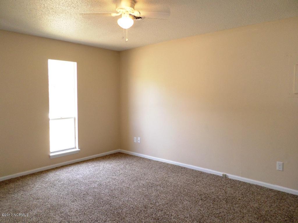 100546667 | Photo 11