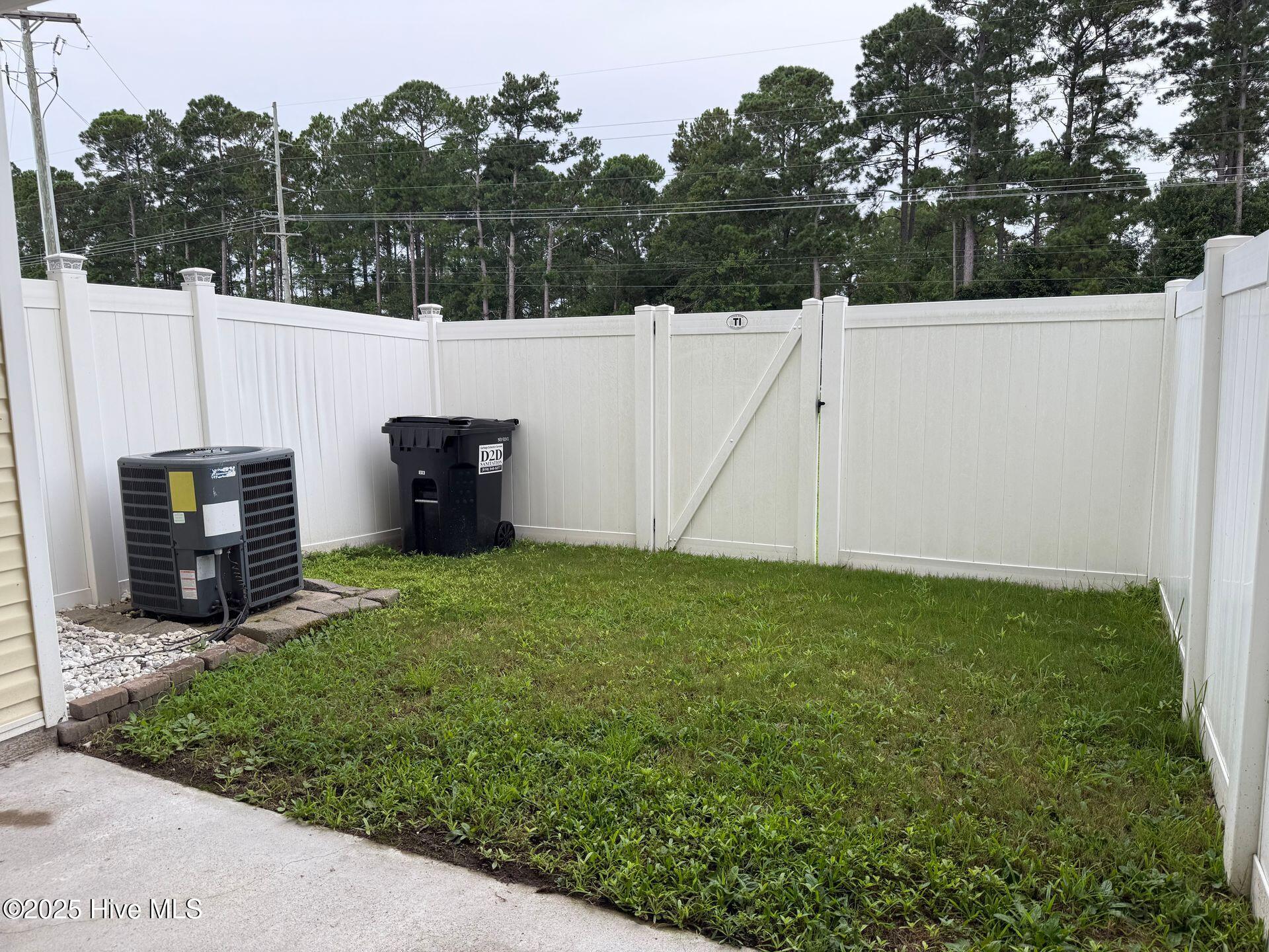 100523606 | Photo 12