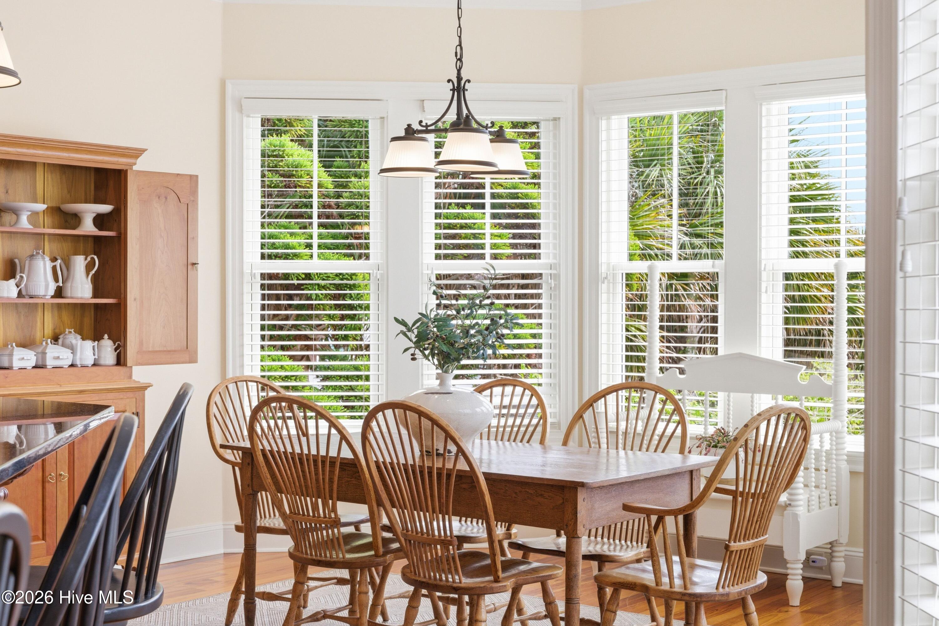 100564058 | Photo 31