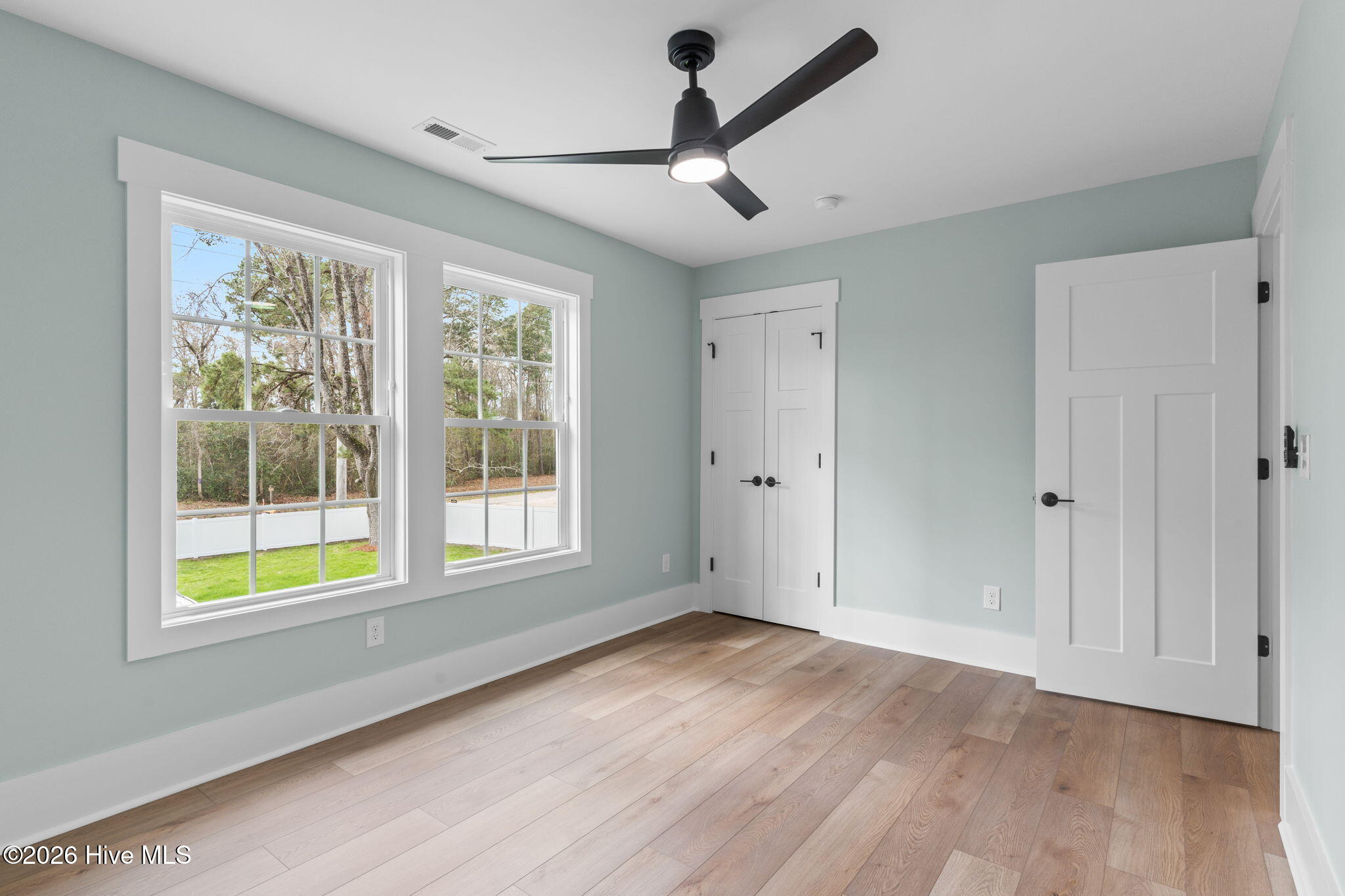 100552938 | Photo 30