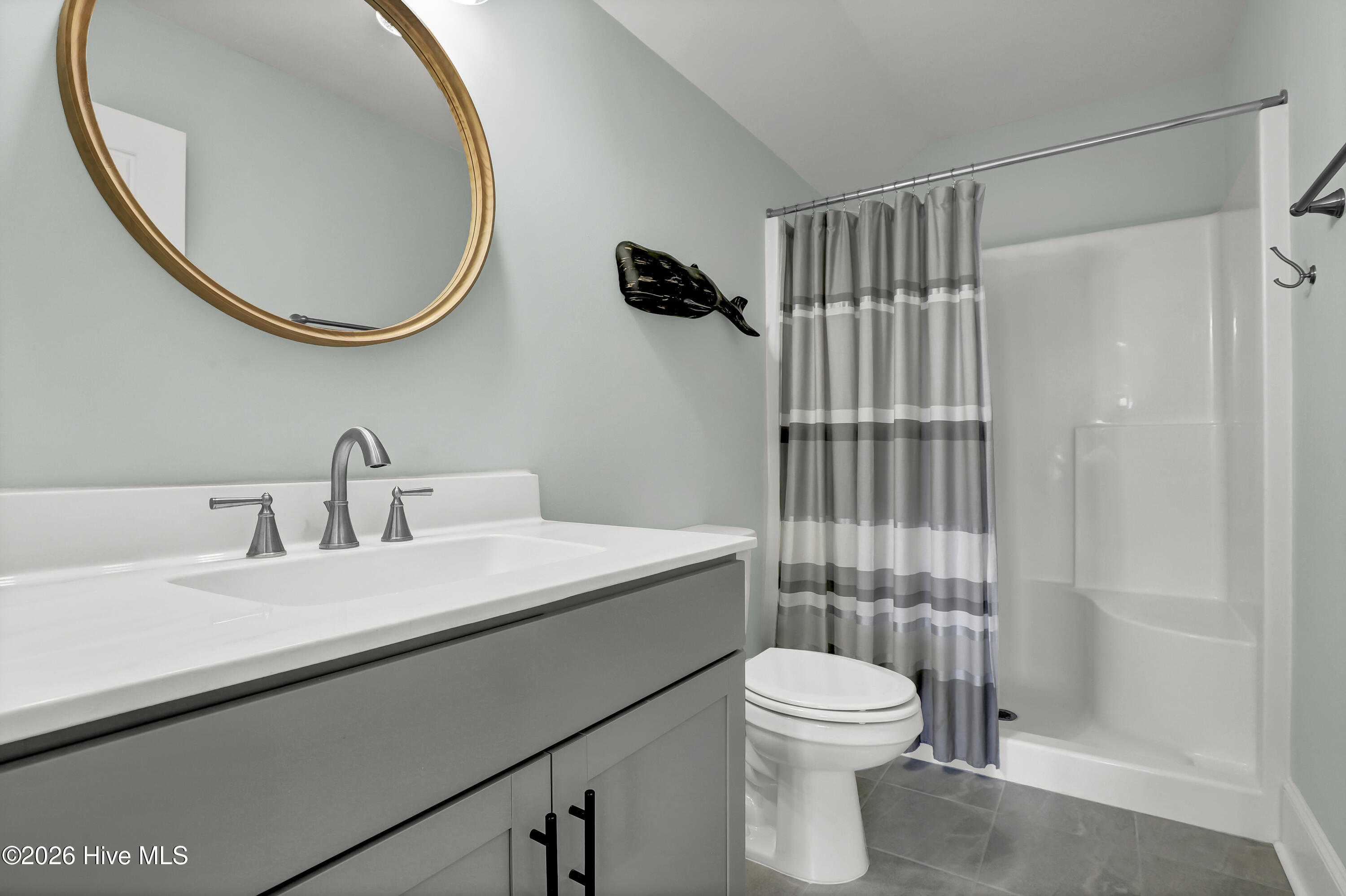 100558429 | Photo 47