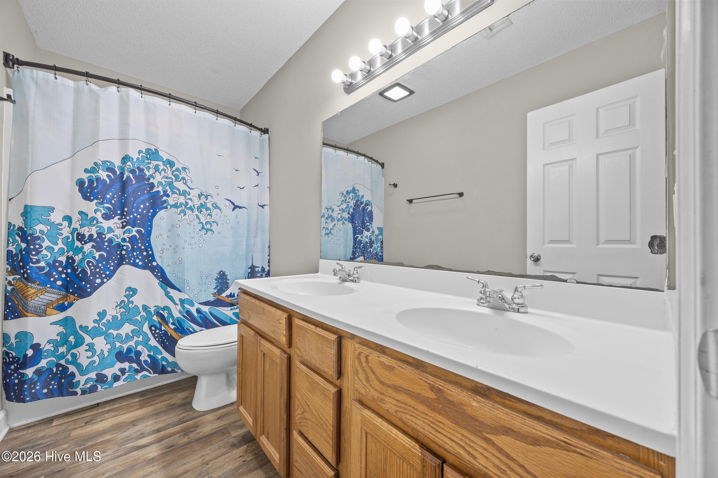 100564039 | Photo 13