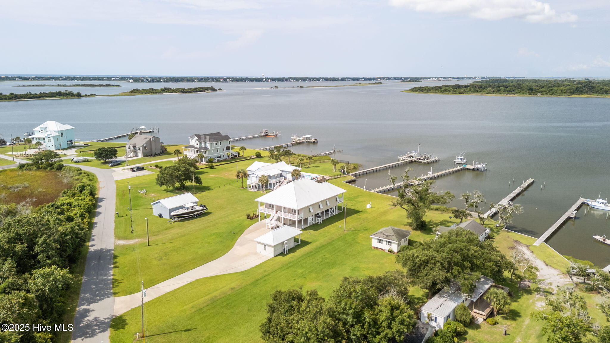 429 Live Oak Road,Newport
