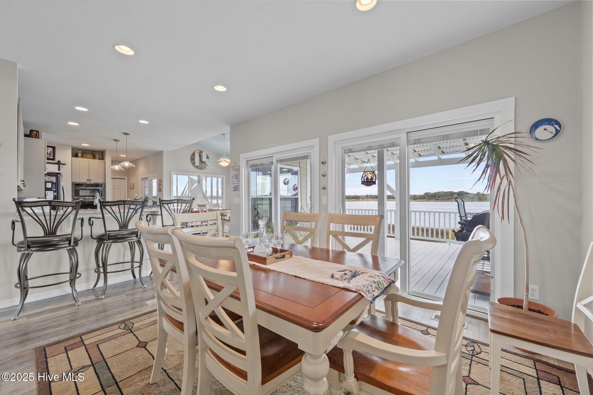 100539453 | Photo 10