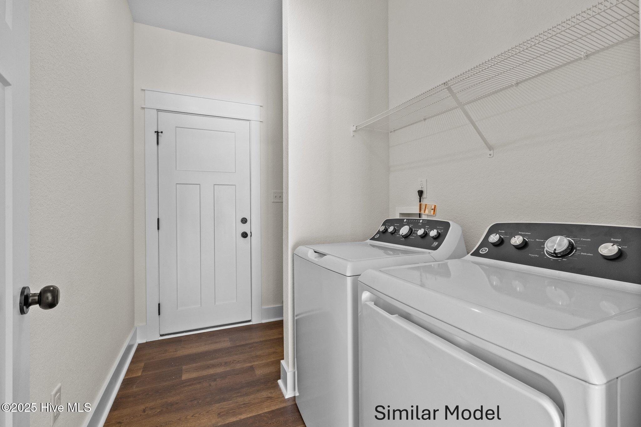 laundry_room_similar_home
