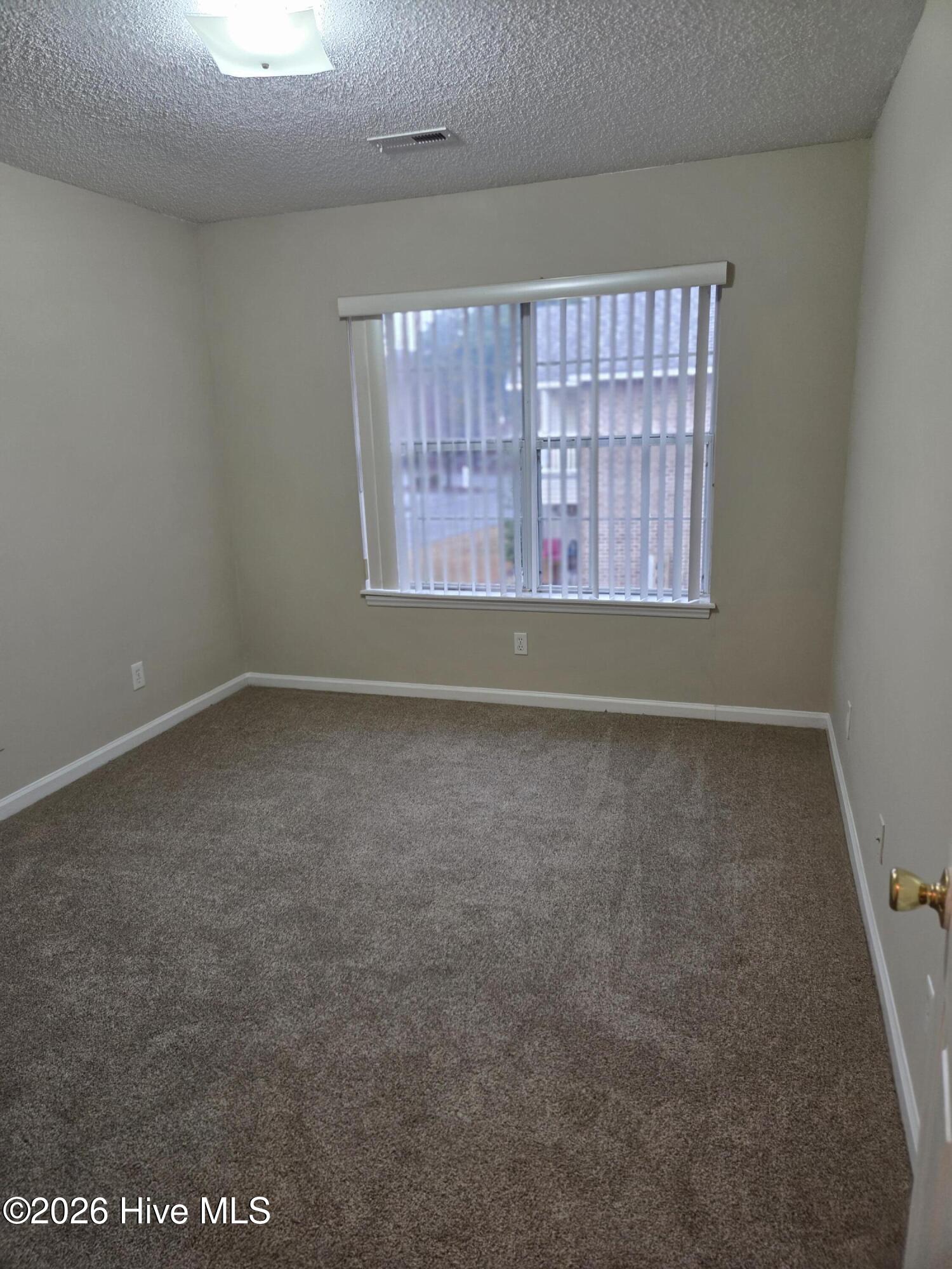 Undisclosed Address, Greenville, NC, 27858