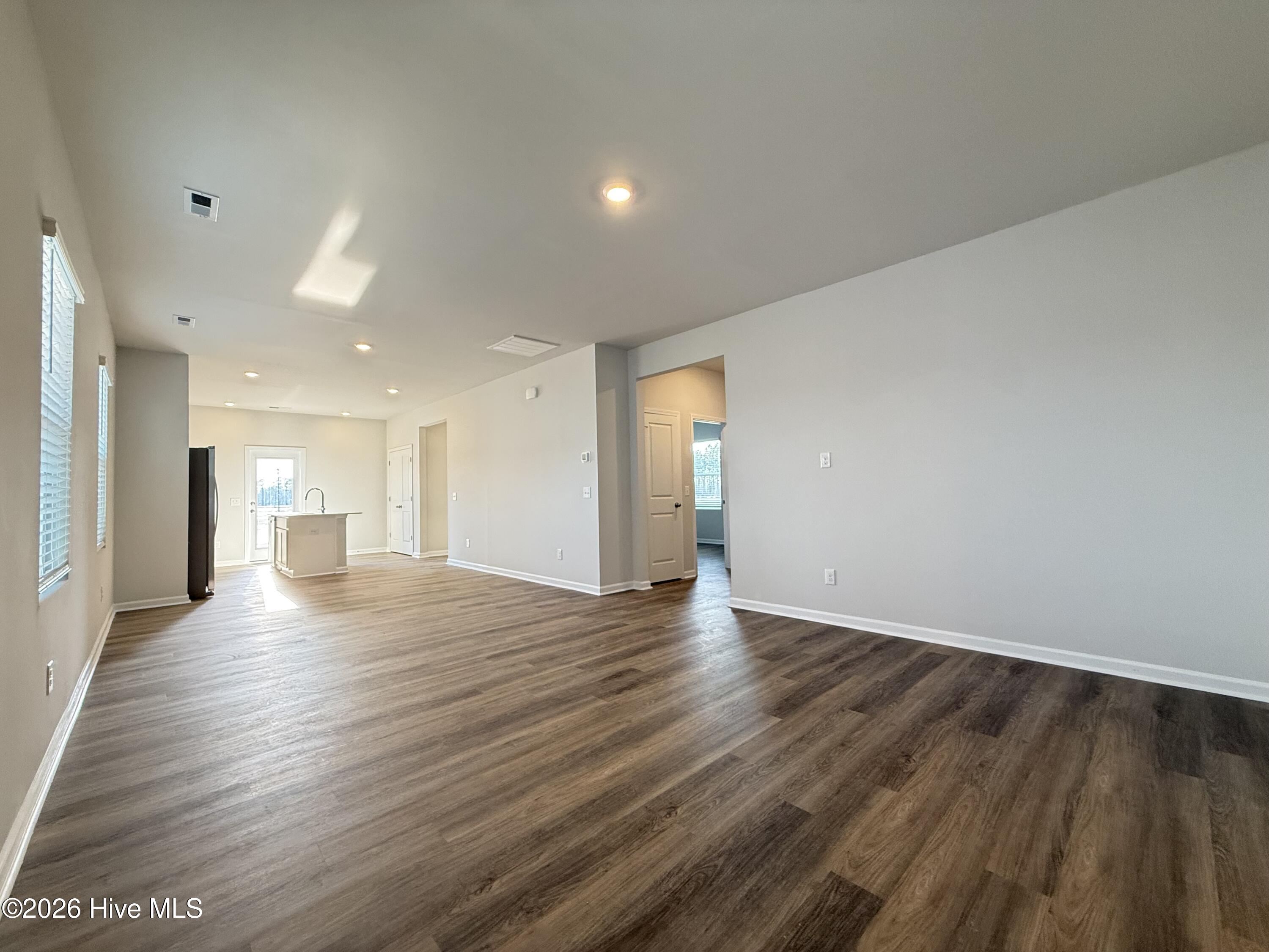 100525934 | Photo 26