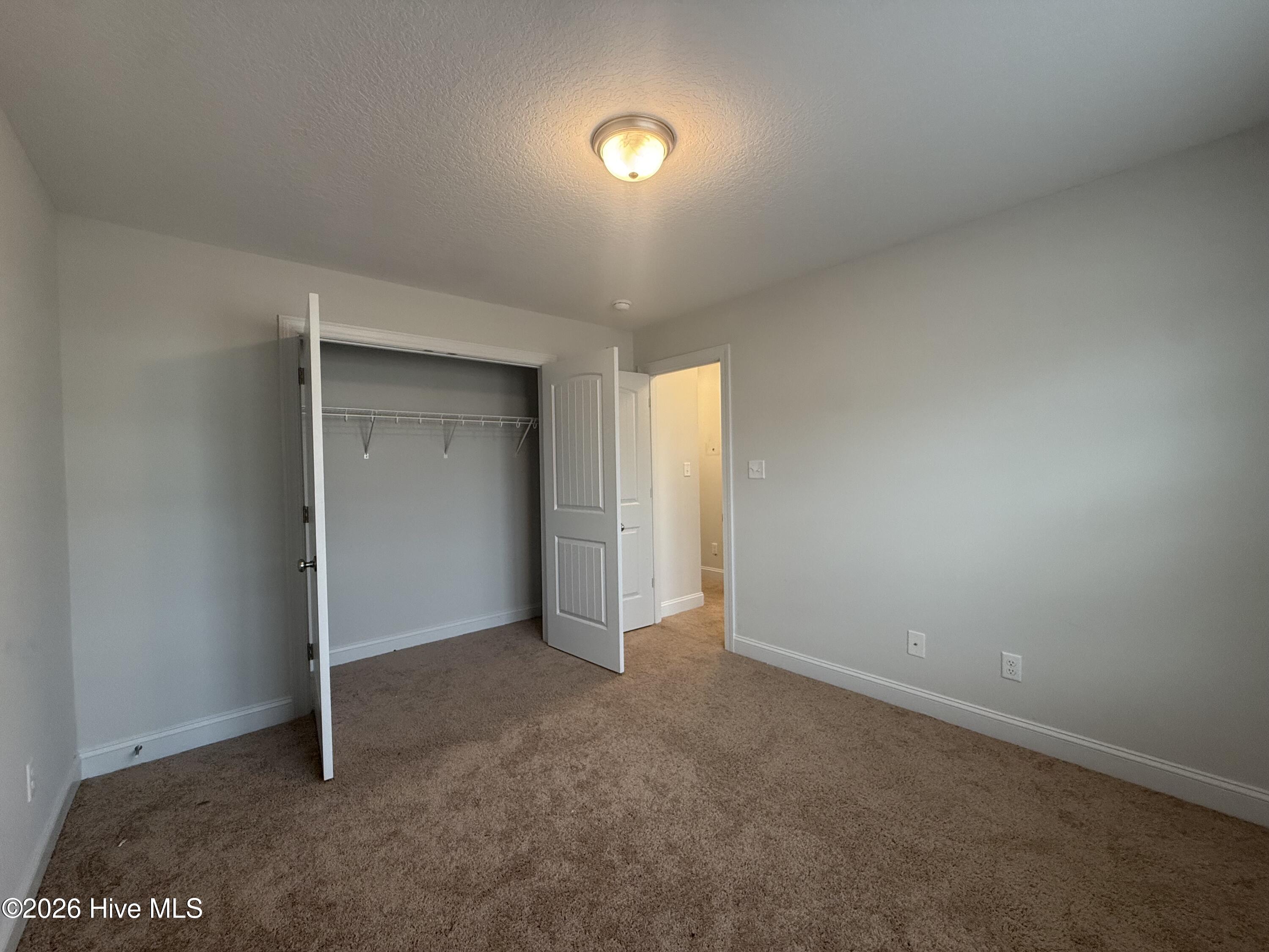 100555779 | Photo 15