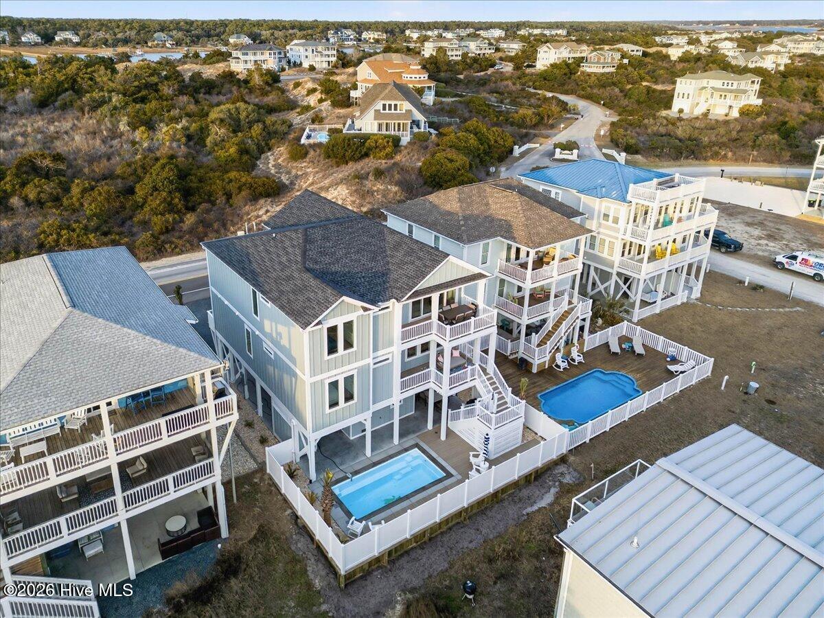 100543299 | Photo 88