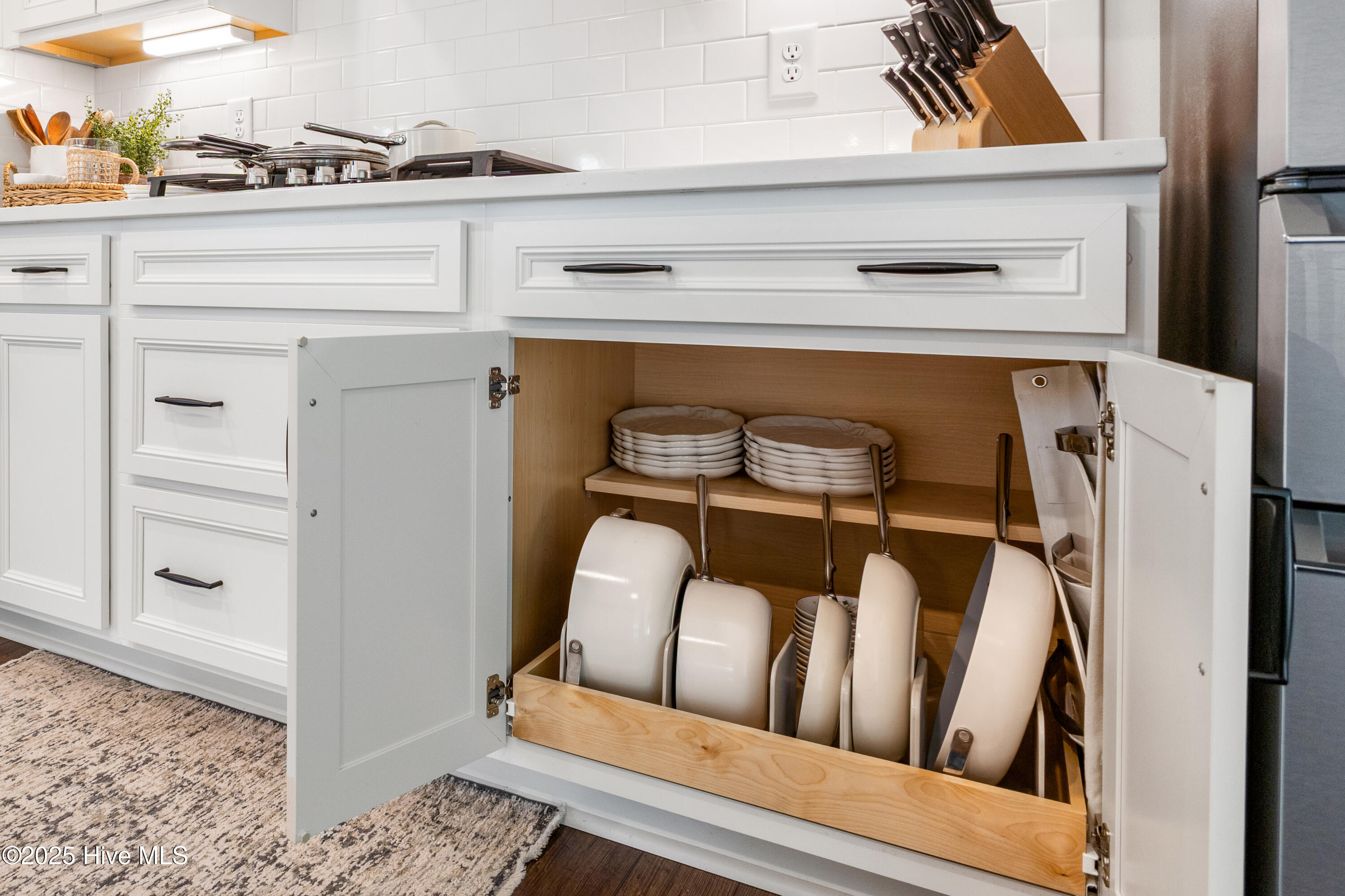 100546095 | Photo 27