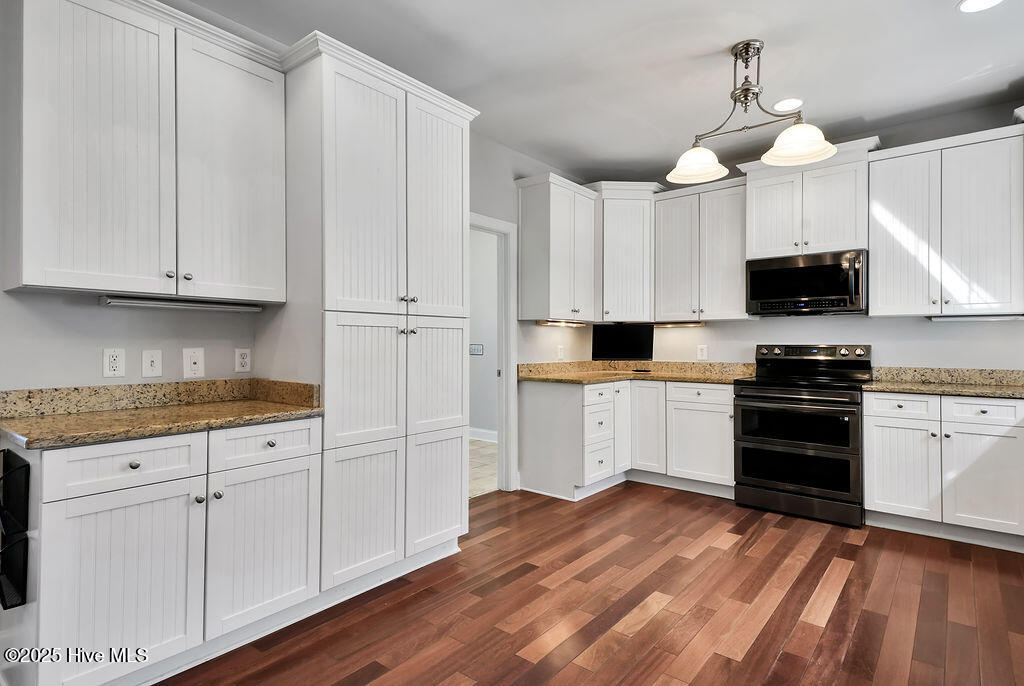 100536822 | Photo 17