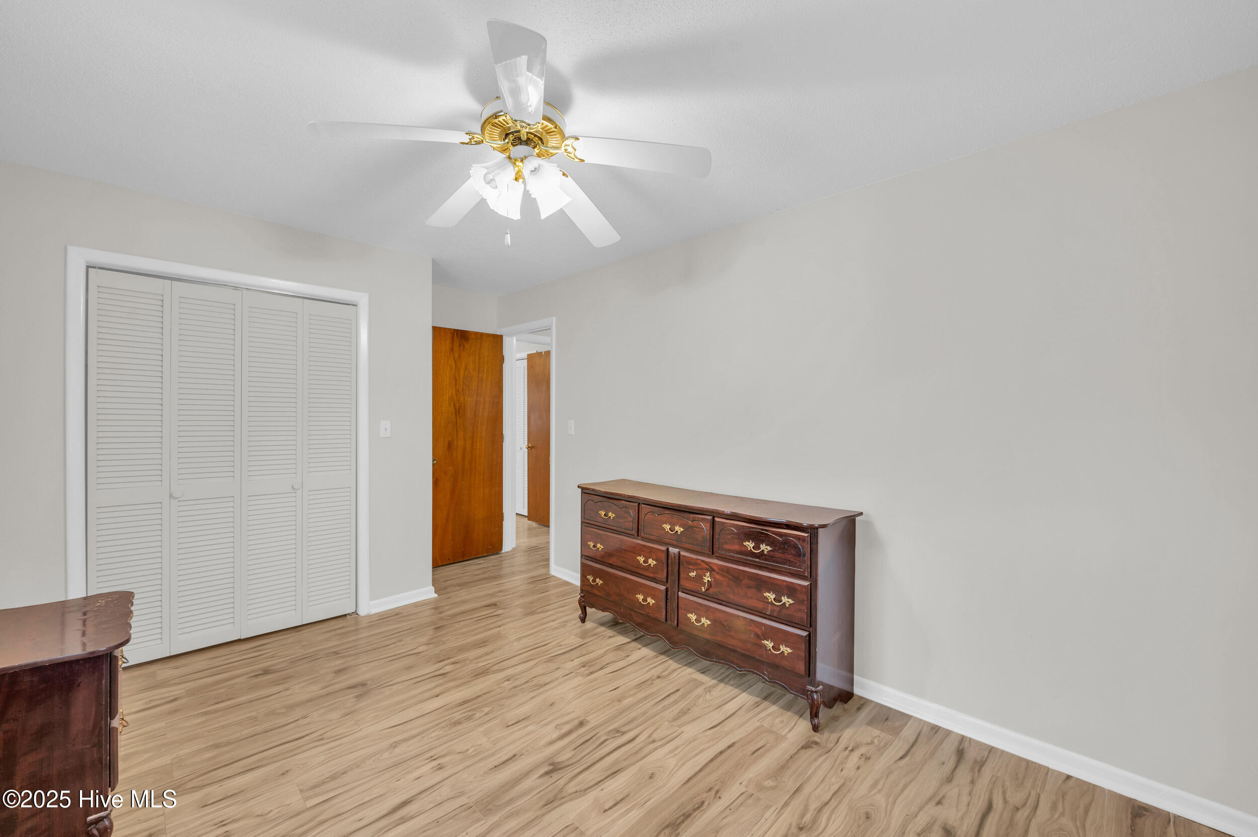 100533688 | Photo 26