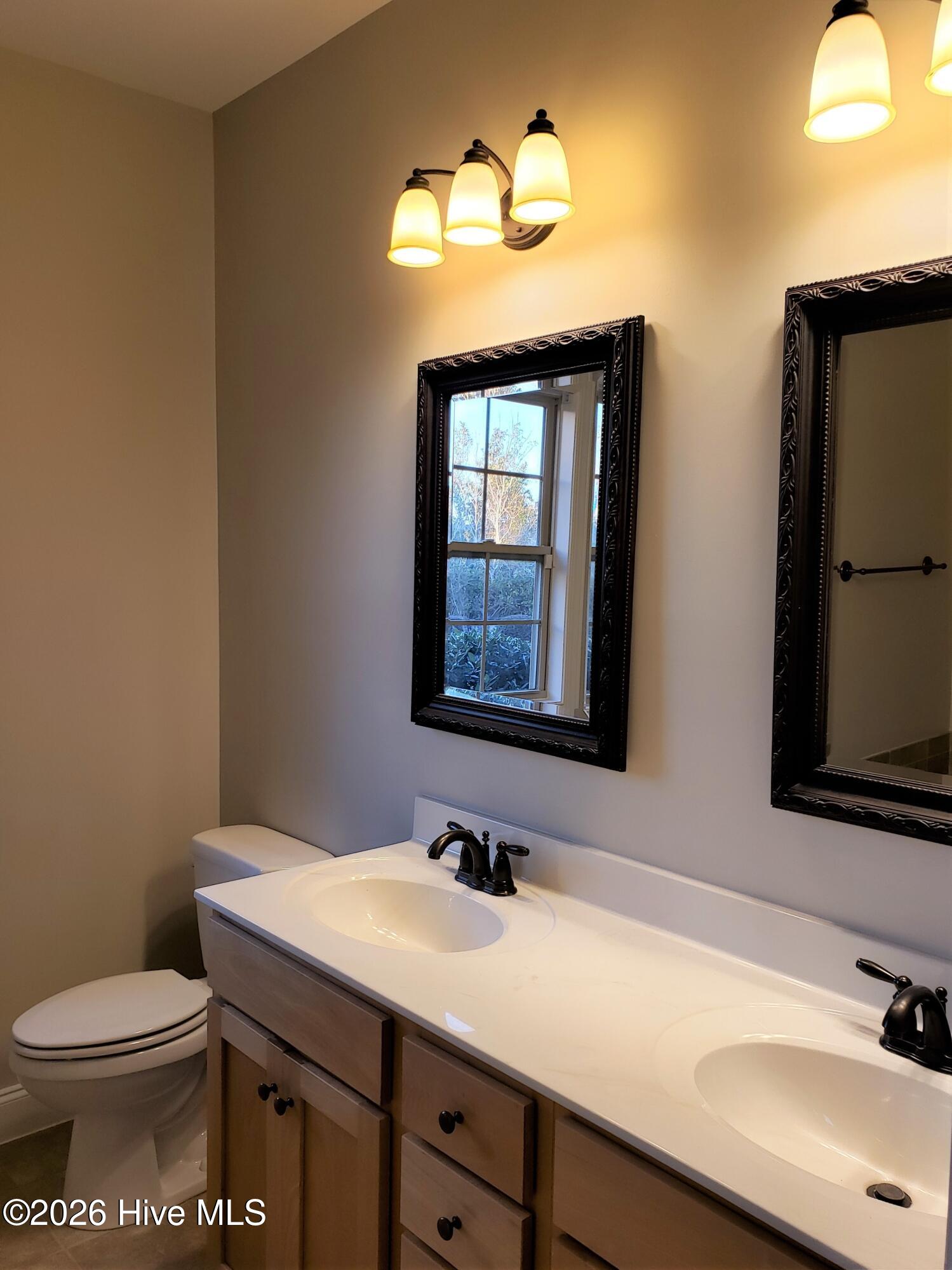 100551210 | Photo 12