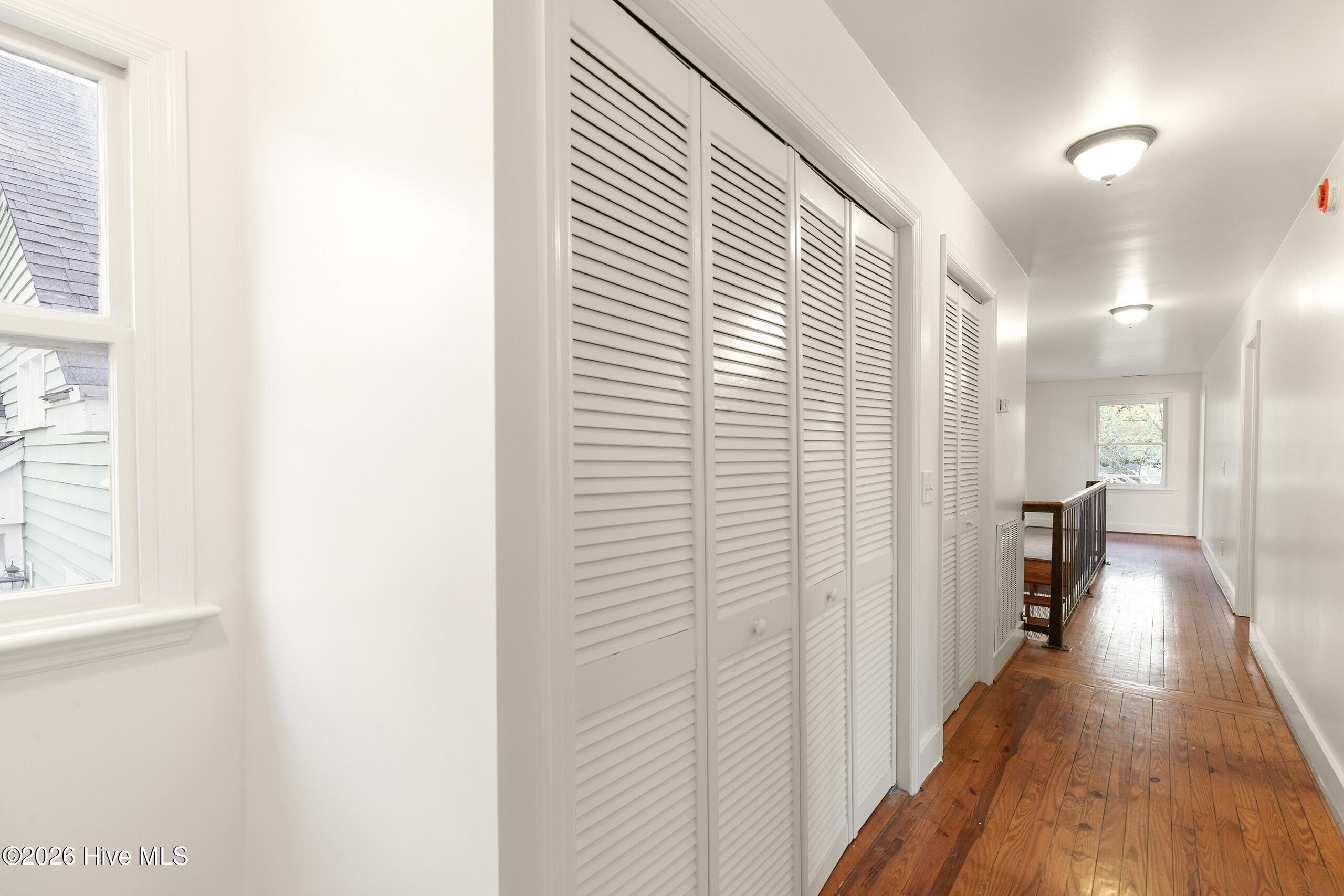 100563959 | Photo 17