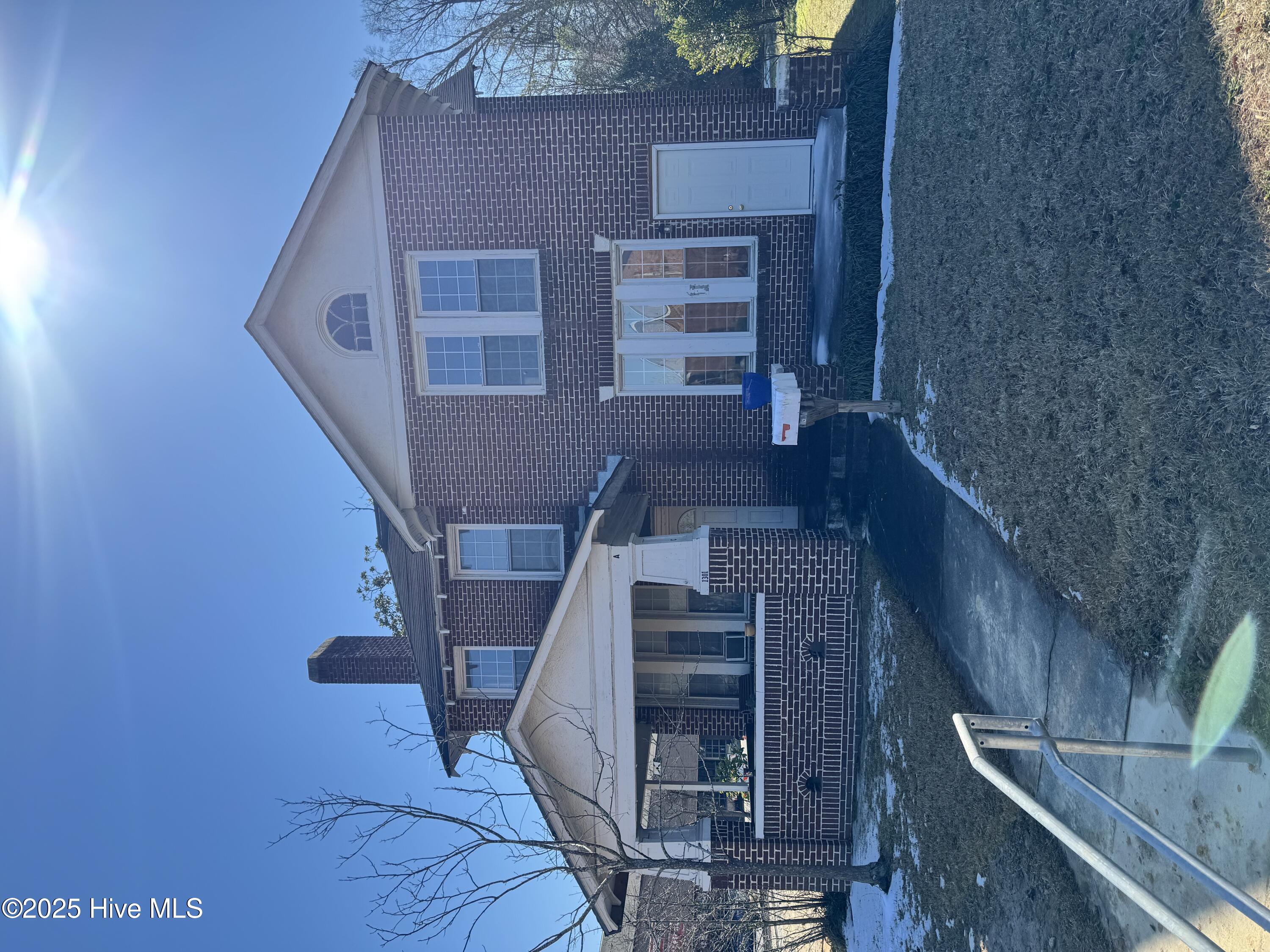 1301 Dickinson, Greenville, North Carolina, 5 Bedrooms Bedrooms, 0 ,3 BathroomsBathrooms,Triplex,For sale,Dickinson,100558941 1301 Dickinson, Greenville, North Carolina, 5 Bedrooms Bedrooms, 0 ,3 BathroomsBathrooms,Triplex,For sale,Dickinson,100558941