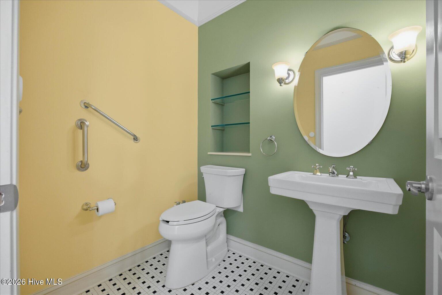 100557521 | Photo 49