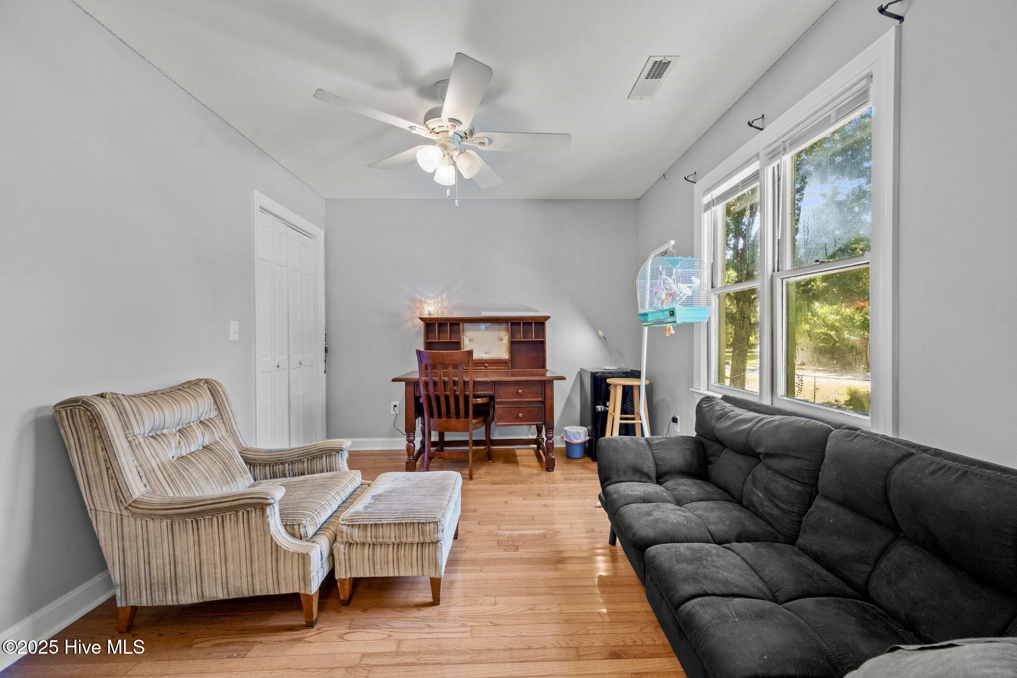 100532839 | Photo 39