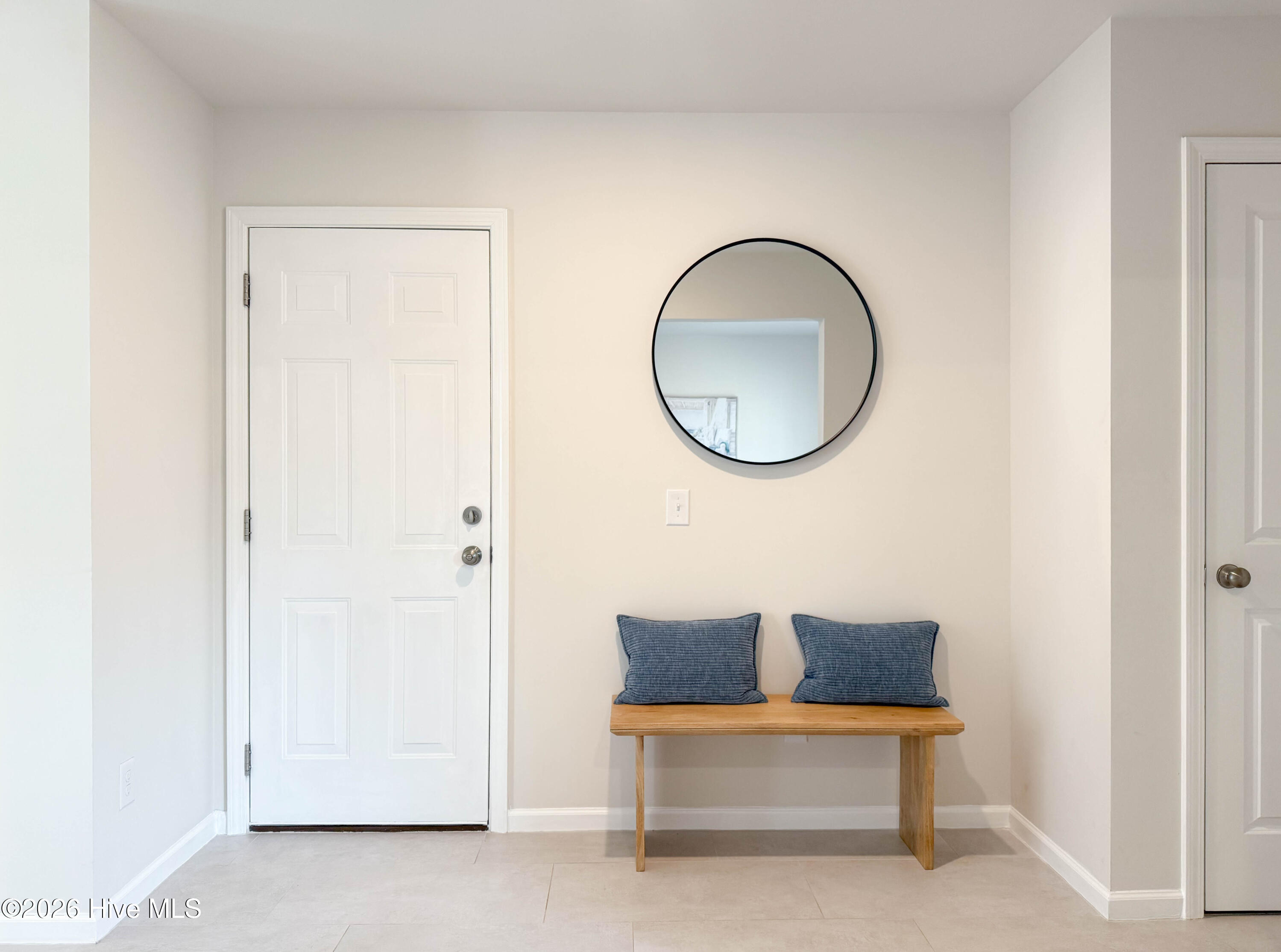 100548876 | Photo 10