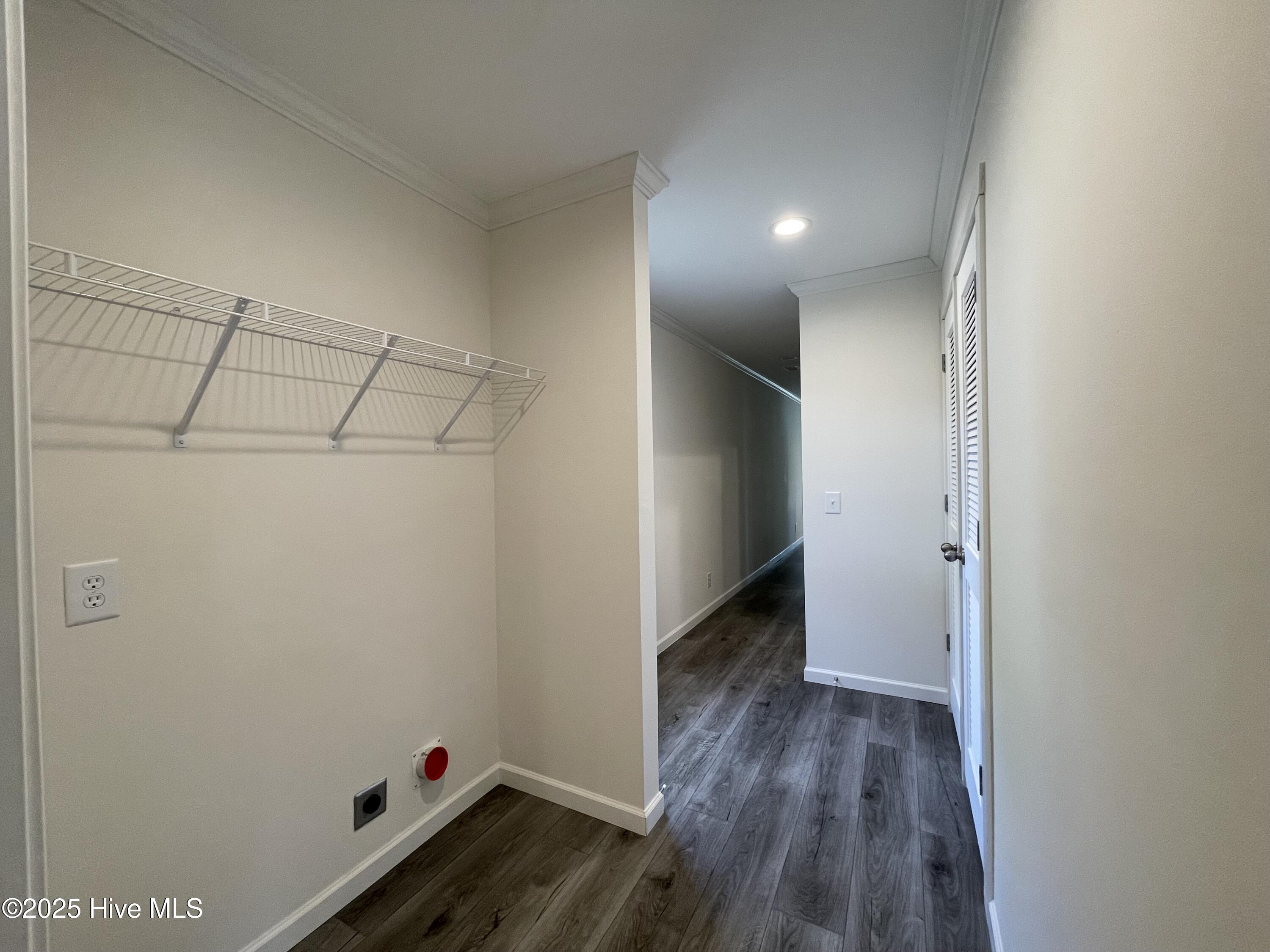 100536186 | Photo 16