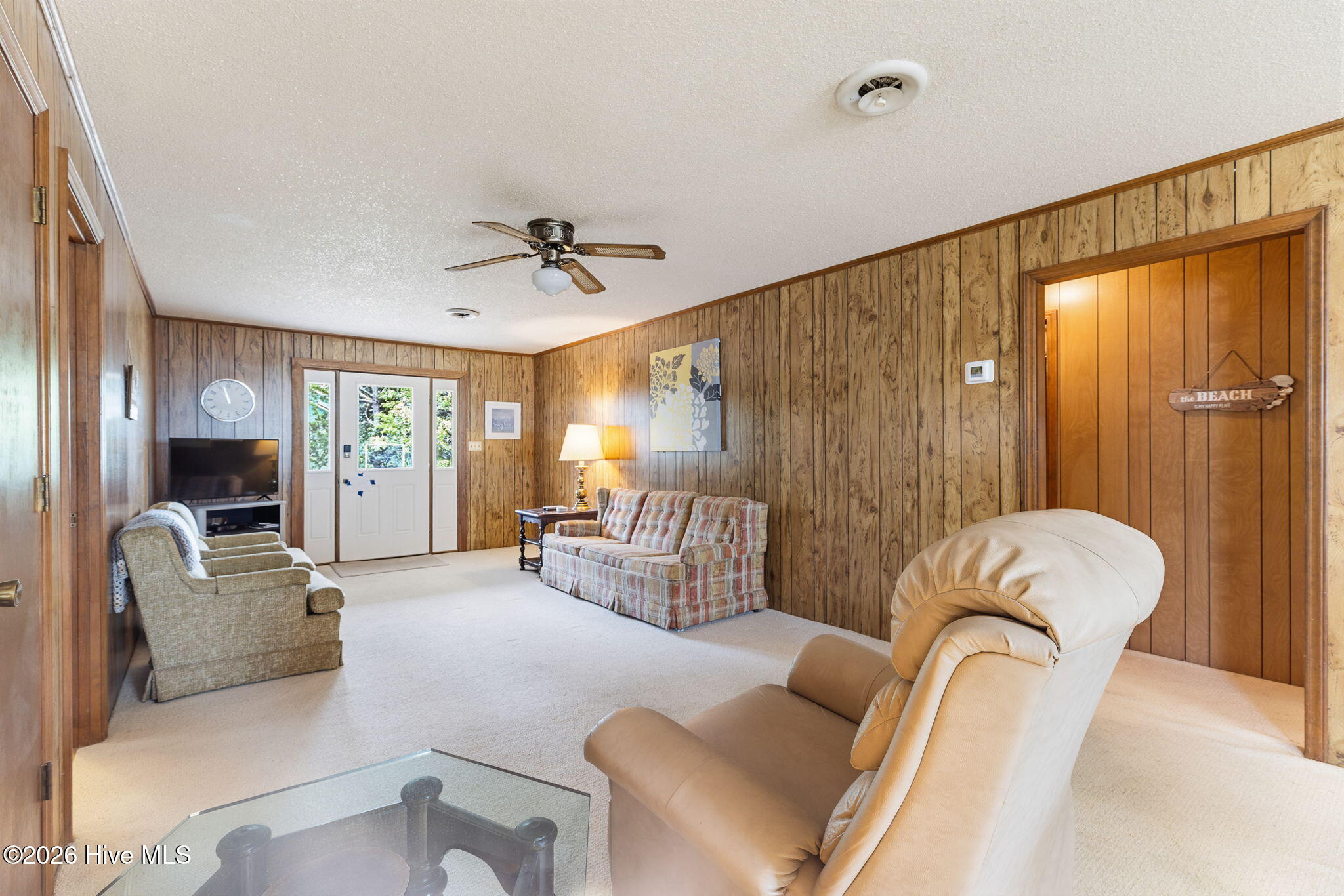 100565875 | Photo 11