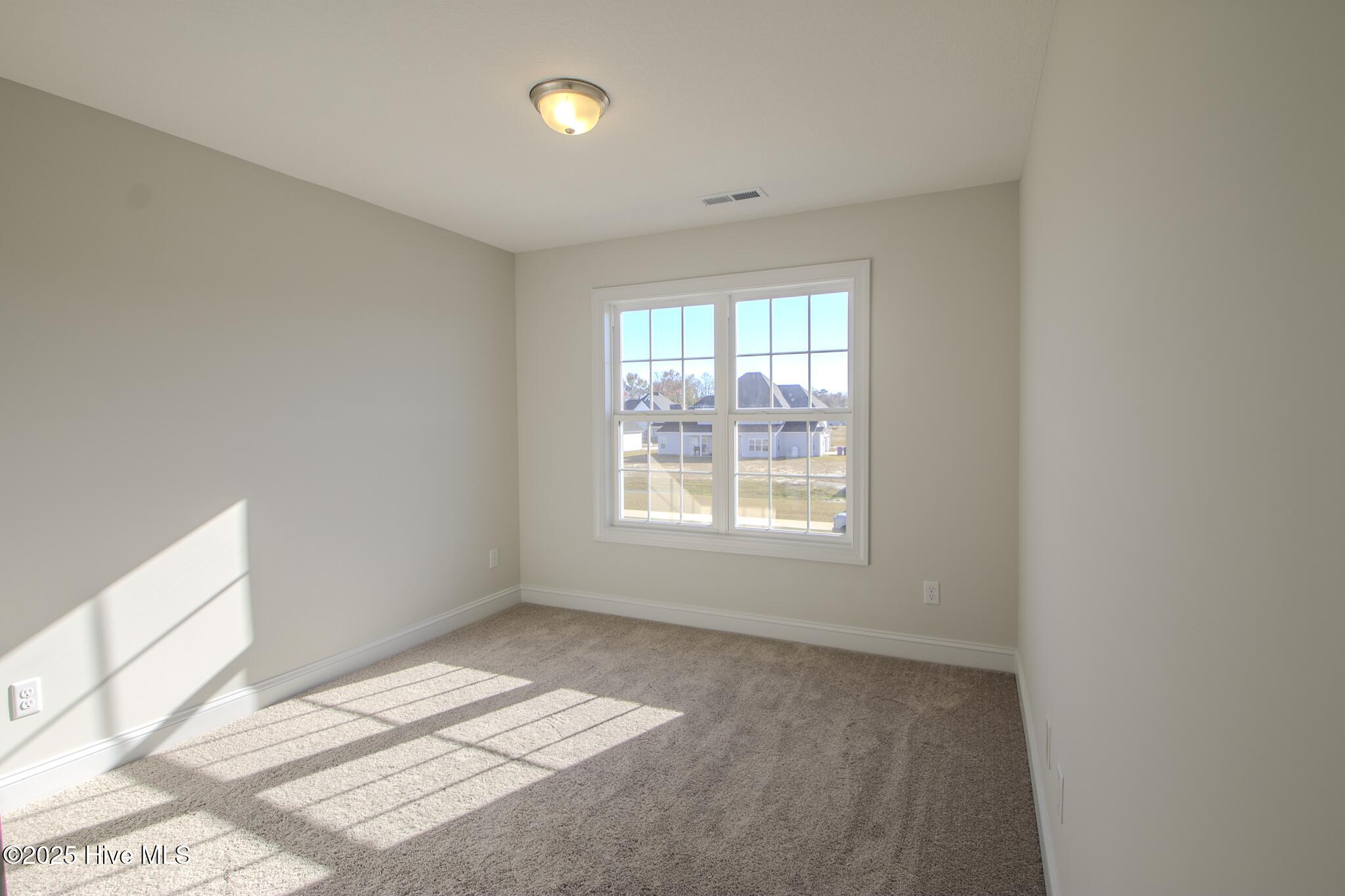 100488921 | Photo 28