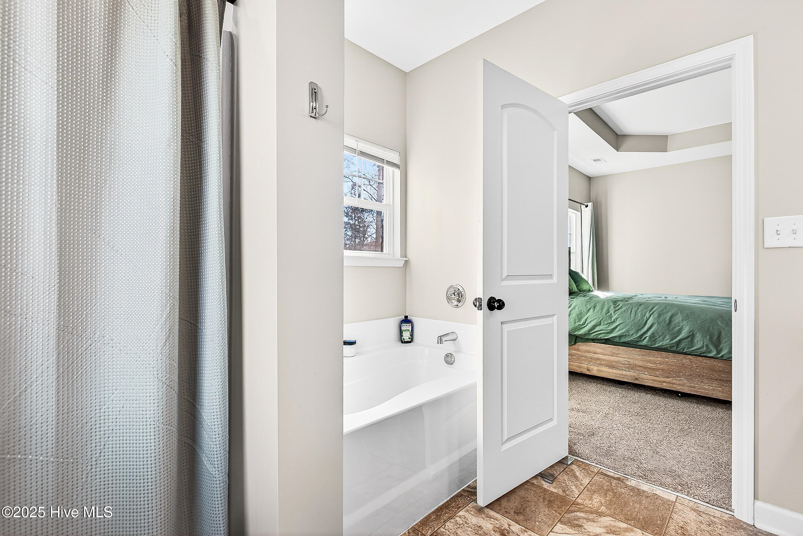 100543581 | Photo 18