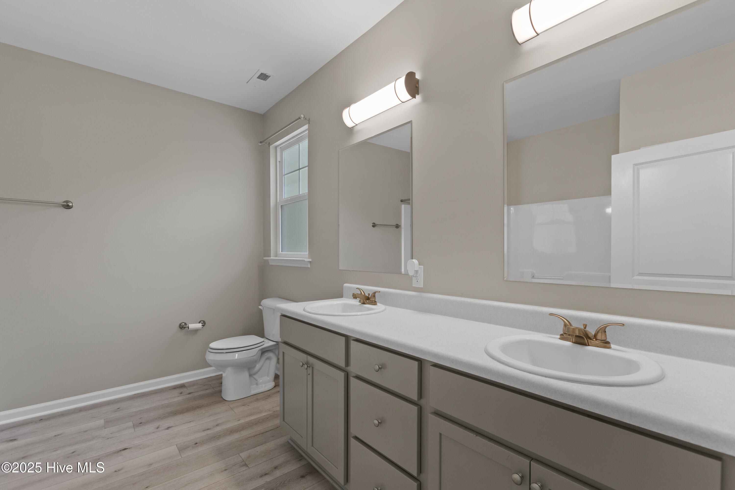 100516576 | Photo 17