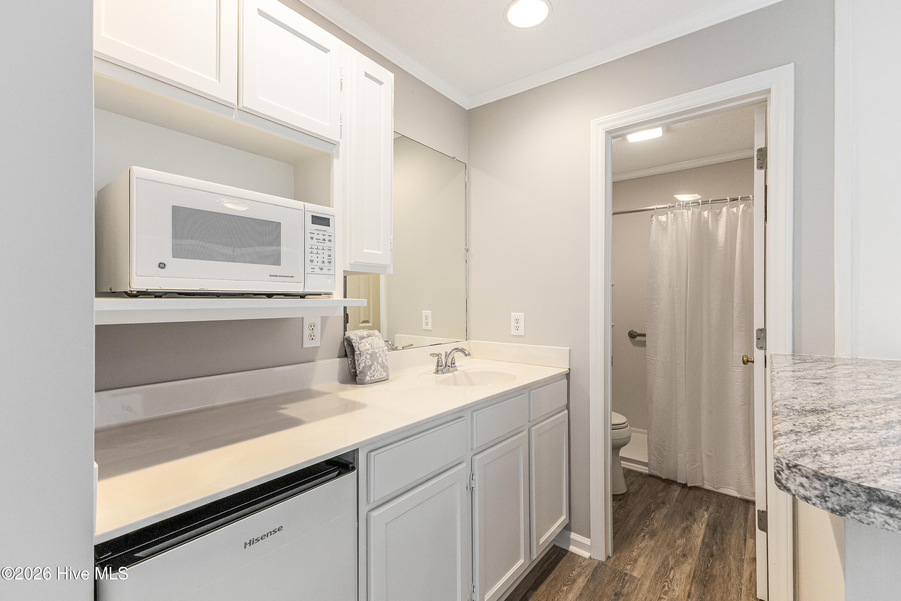 100562501 | Photo 33