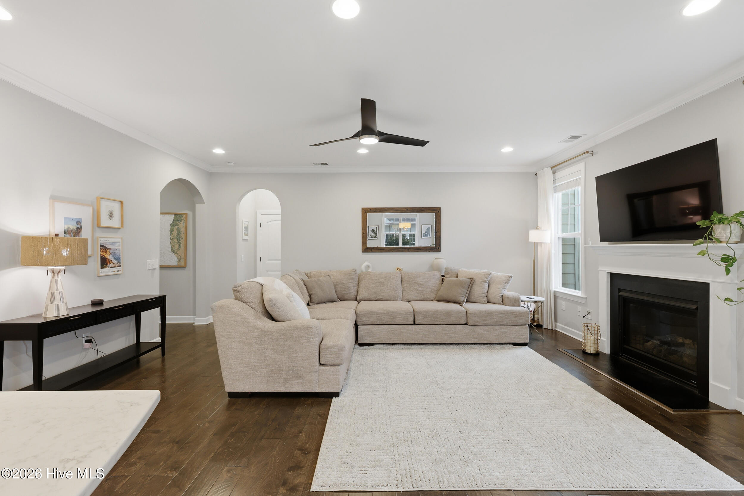 100553163 | Photo 13