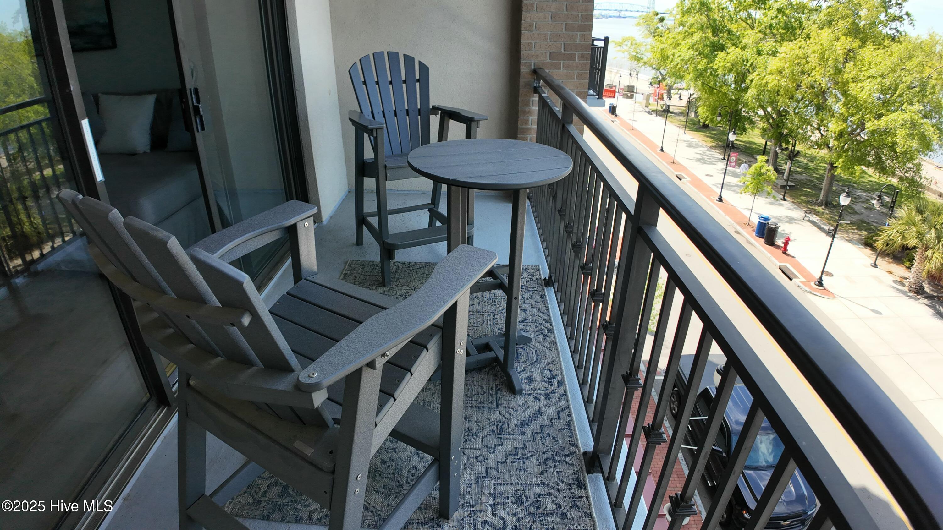 100500705 | Photo 31